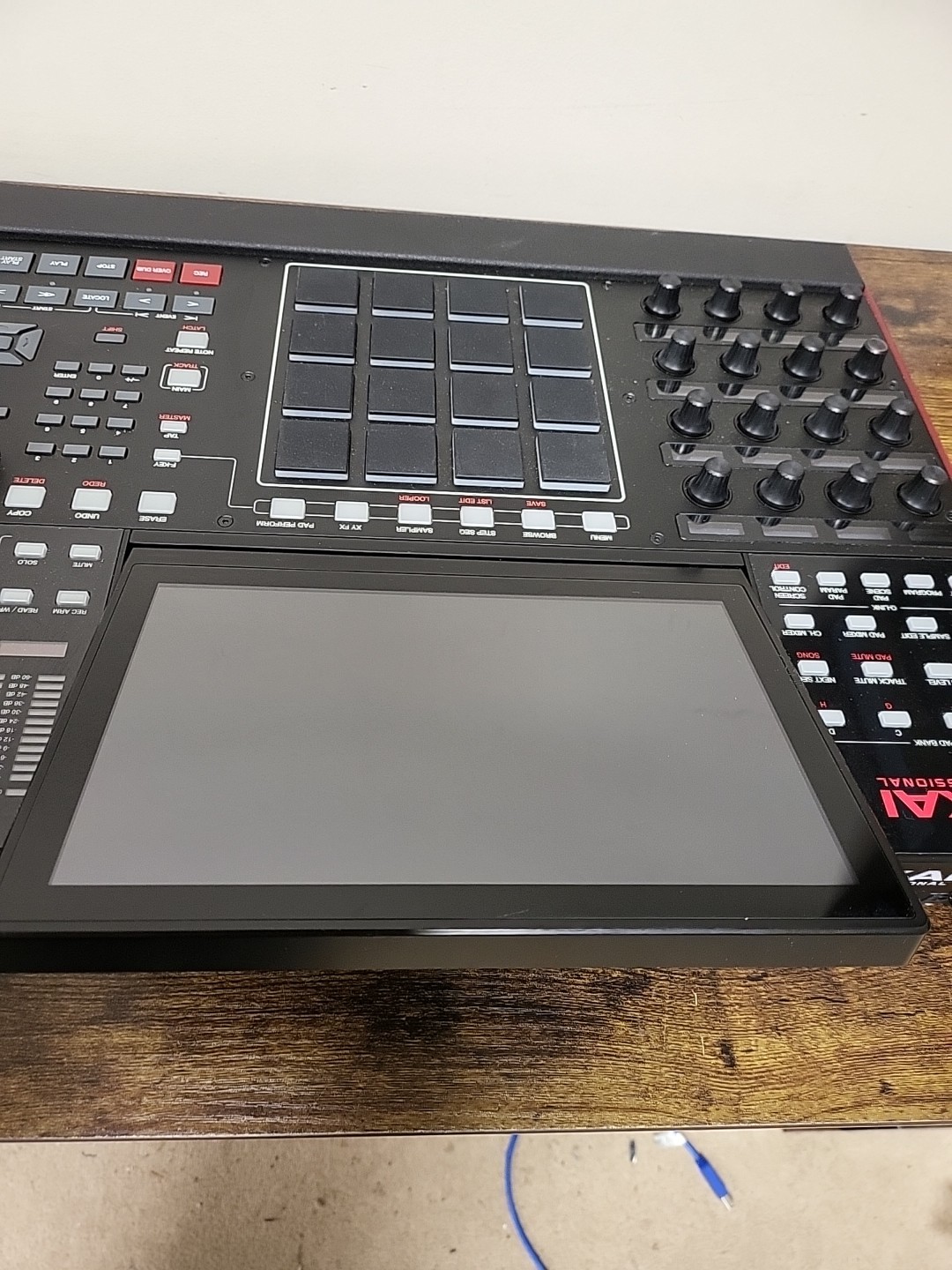 Akai Professional MPC-X Standalone Sampler and Sequencer-USED COND--sw2