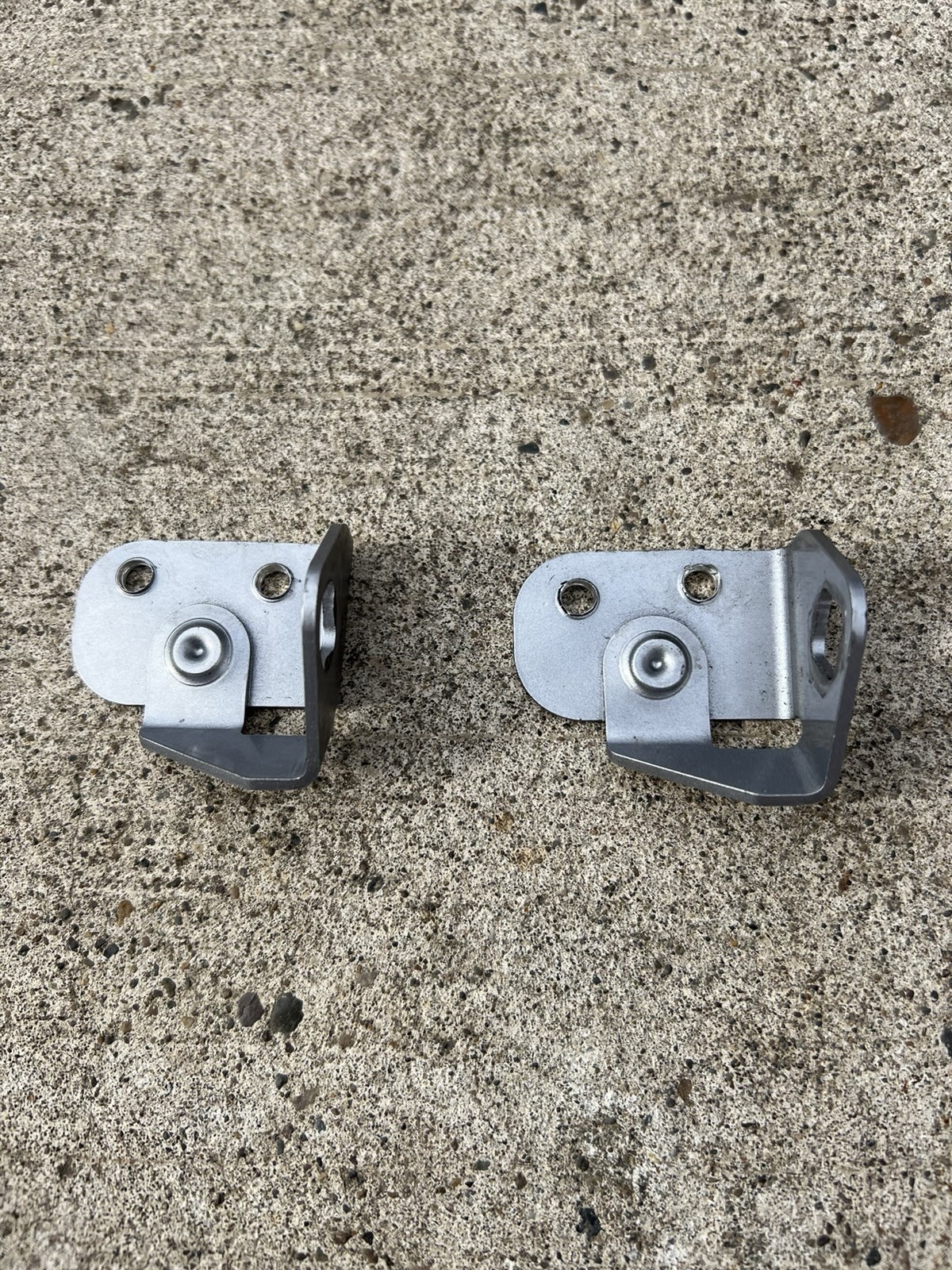 2017-2023 Audi R8 Right Quarter Panel Brackets 4S0-809-566