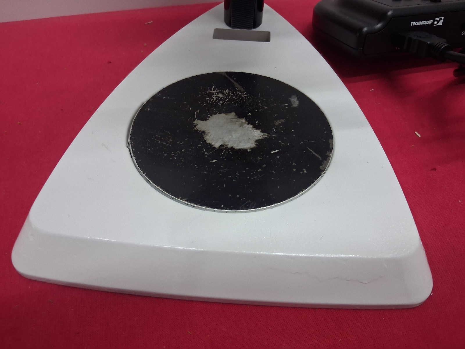 LEICA S4E STEREO ZOOM MICROSCOPE 6.3 -30 X MAGNIFICATION WITH STAND & LED LIGHT