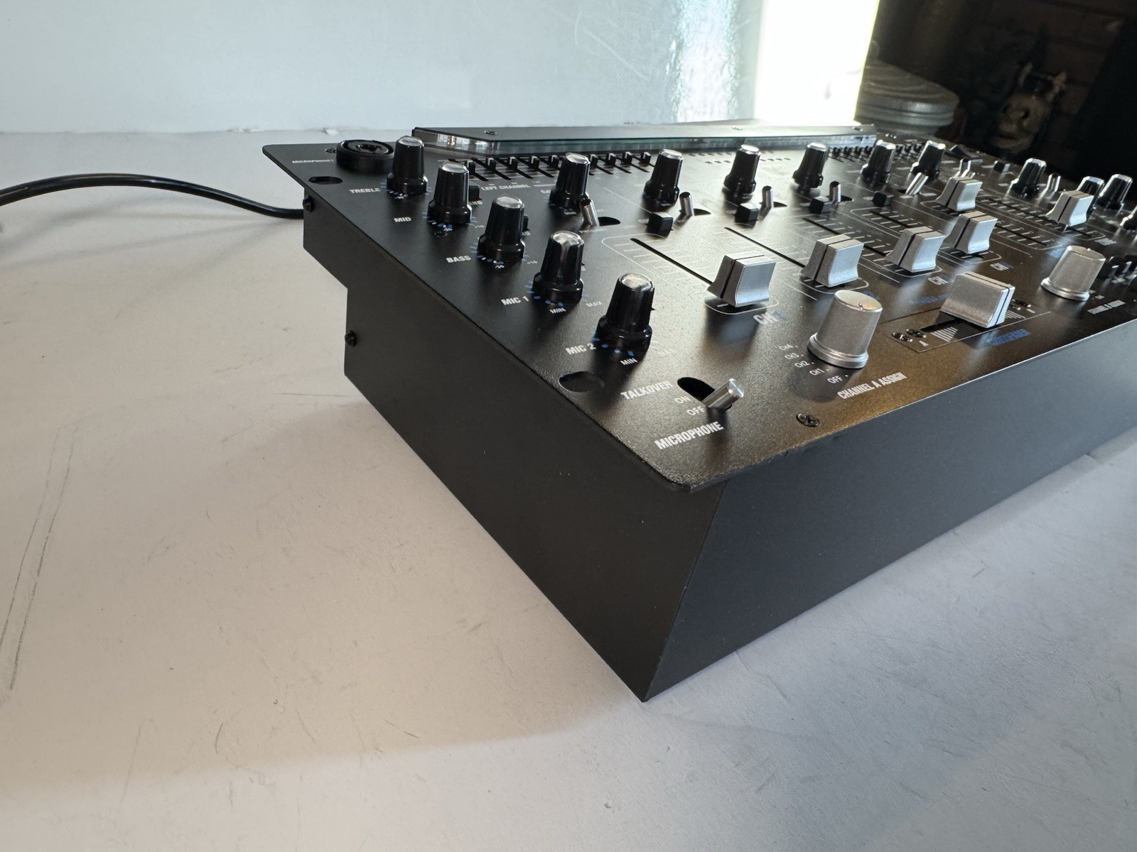 Pyle PYD1964B5 6-Channel Bluetooth DJ Mixer System