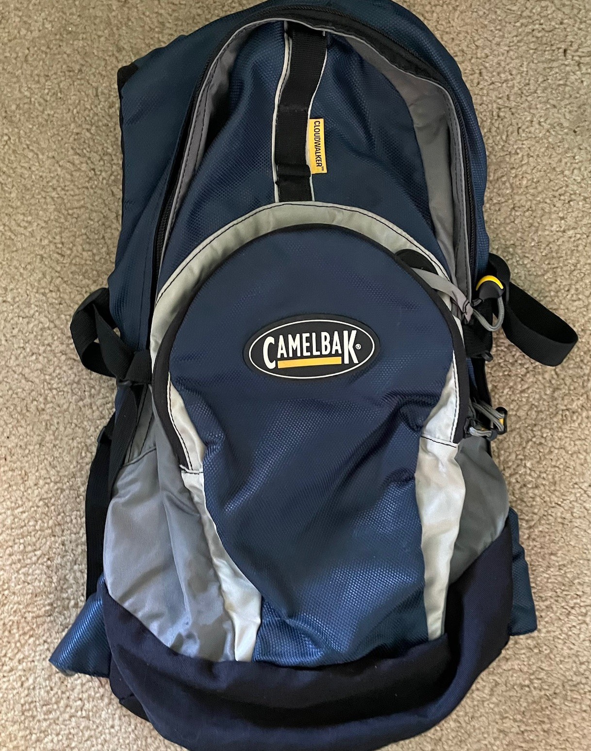 CamelBak M.U.L.E. Hydration Backpack Black/Gray Hiking Day Pack With Bladder