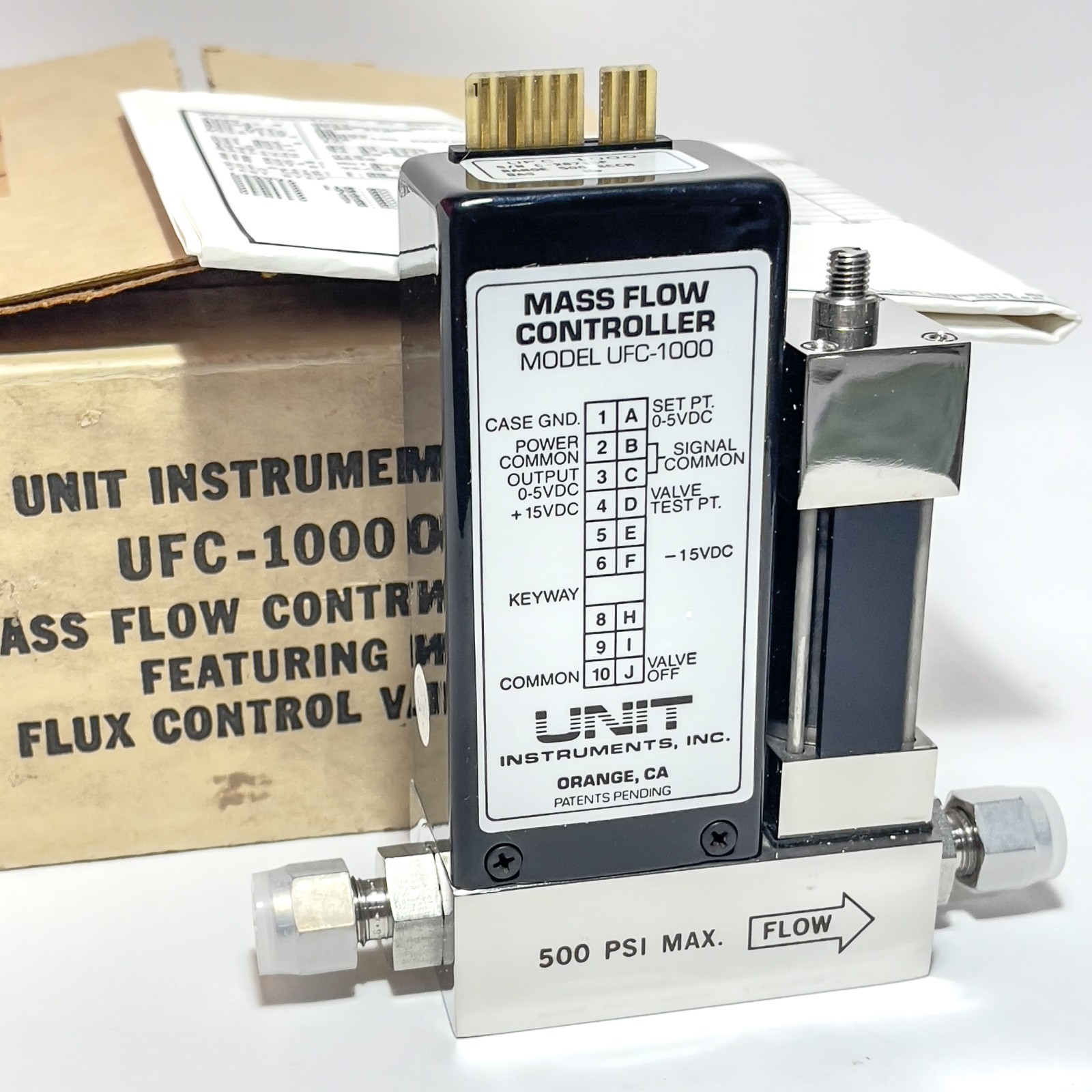 Unit Instruments UFC-1000 Mass Flow Controller 500 SCCM He 500 PSI MFC Open Box