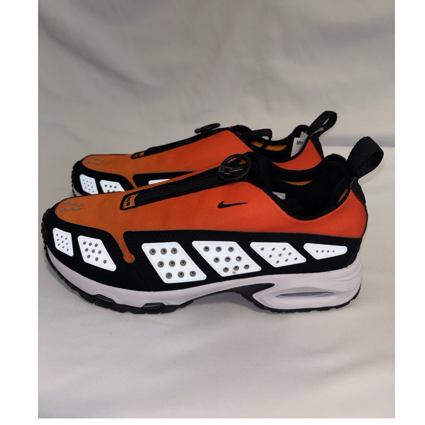 Nike Air Sunder Max Low Top Sneakers Orange Black White Zip Lace Up HJ8080-600