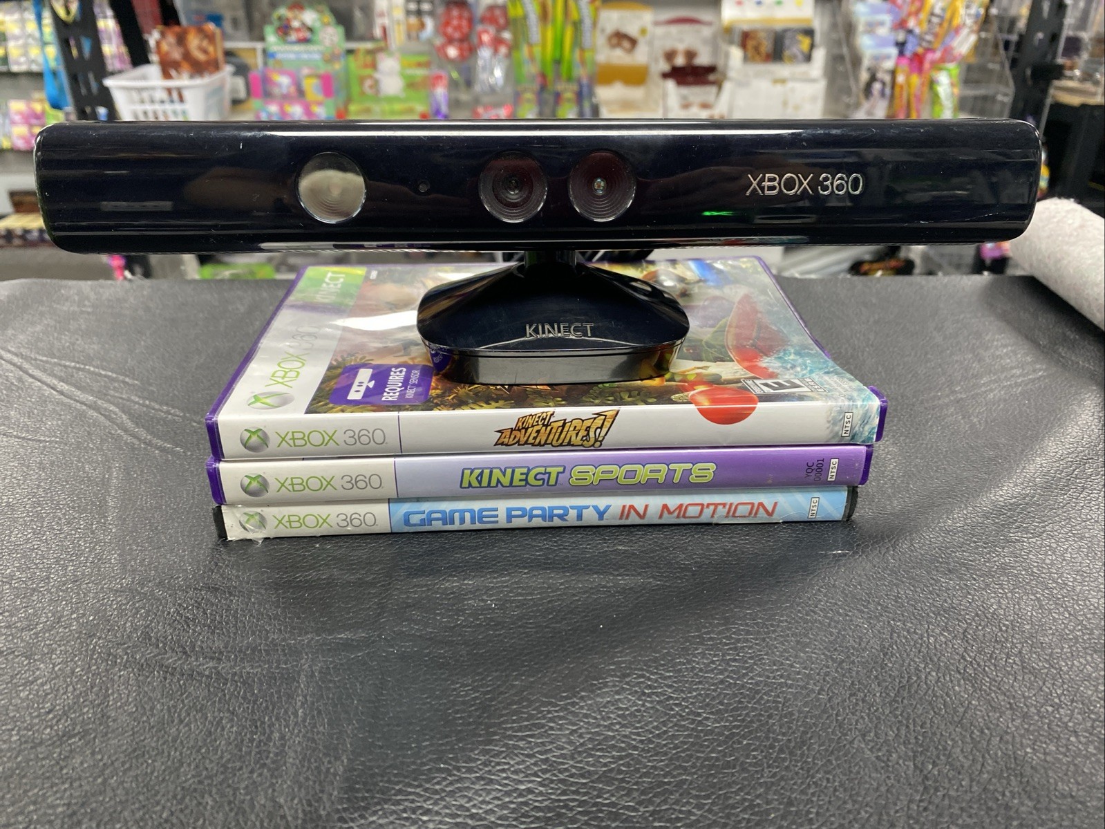 J4 Xbox 360 Kinect  & Game Lot (3) - Kinect Adventures, Sports, Game Party