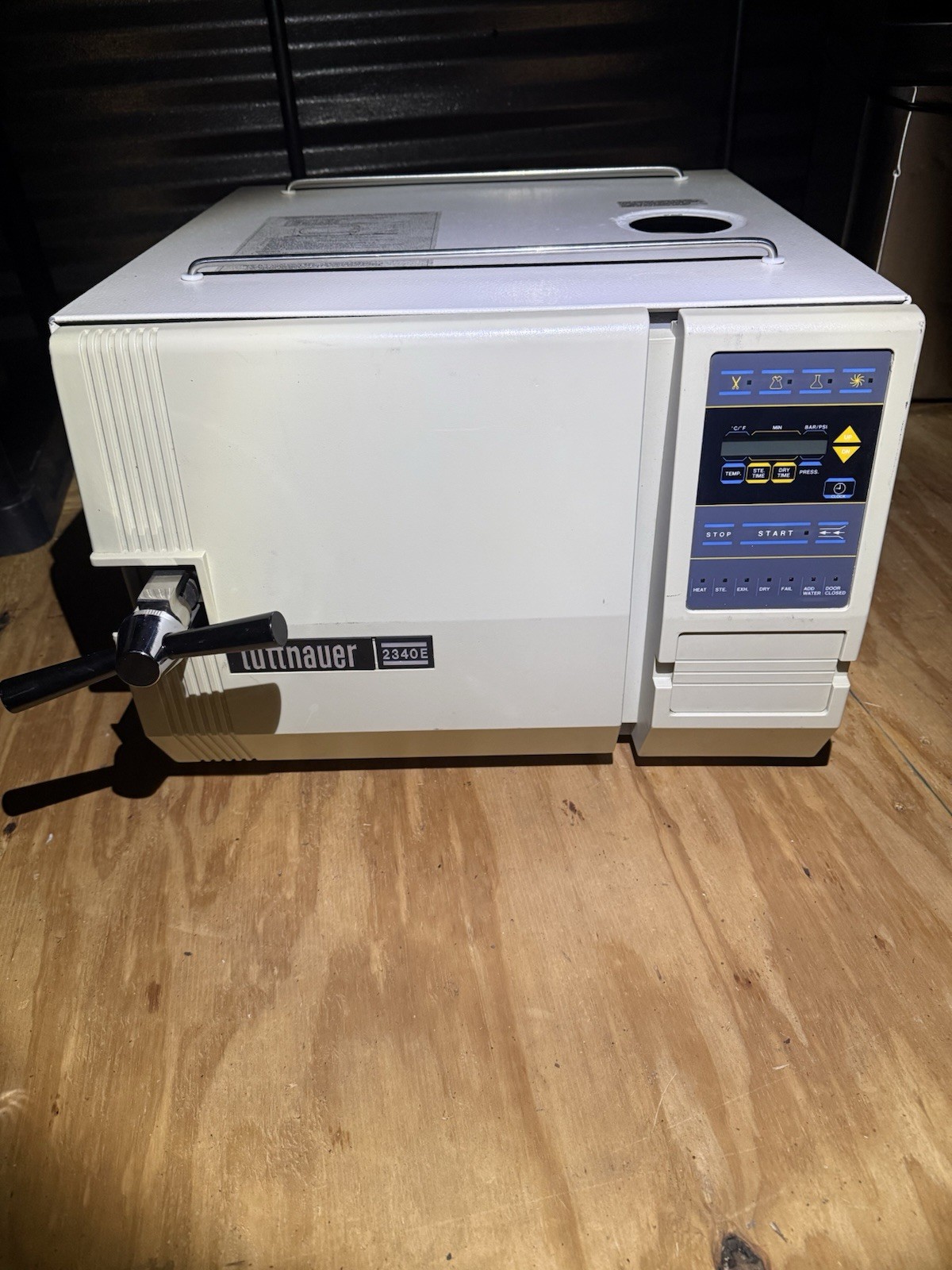 Tuttnauer 2340E Autoclave Steam Sterilizer for Medical Dental Biological Labs