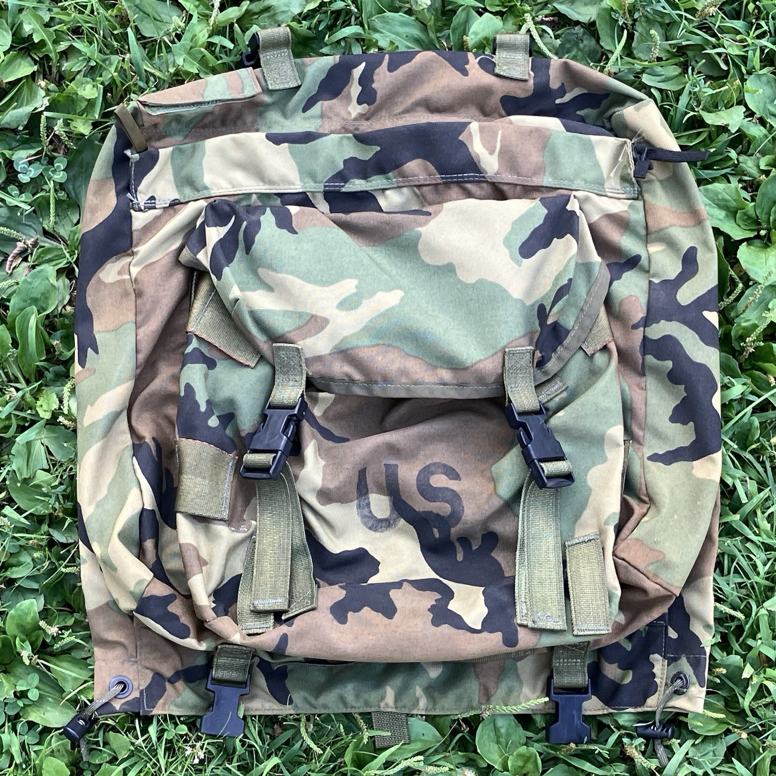U.S Army Combat Patrol Pack SP0100-96-C-4030 Woodland Camo Backpack USA 🇺🇸
