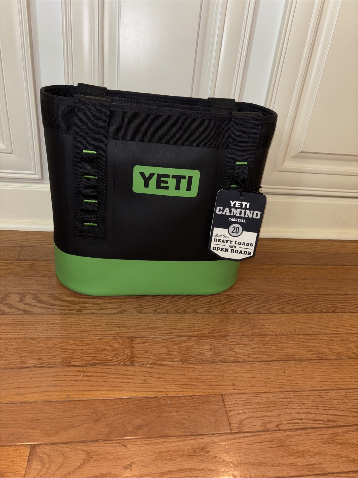 YETI Camino 20 BLACK & CANOPY GREEN Carryall TOTE Bag SOLD OUT! NWT