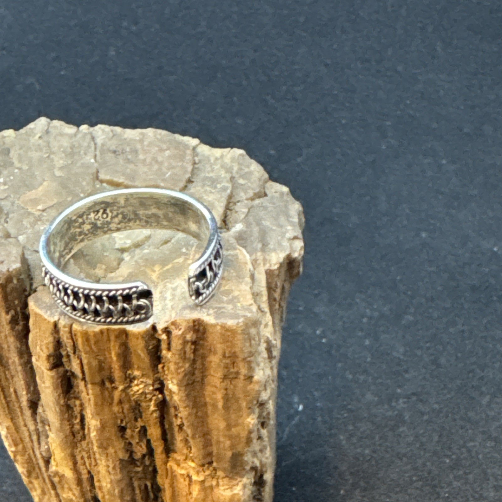.925 Sterling Silver Patterned Cuff Toe Ring