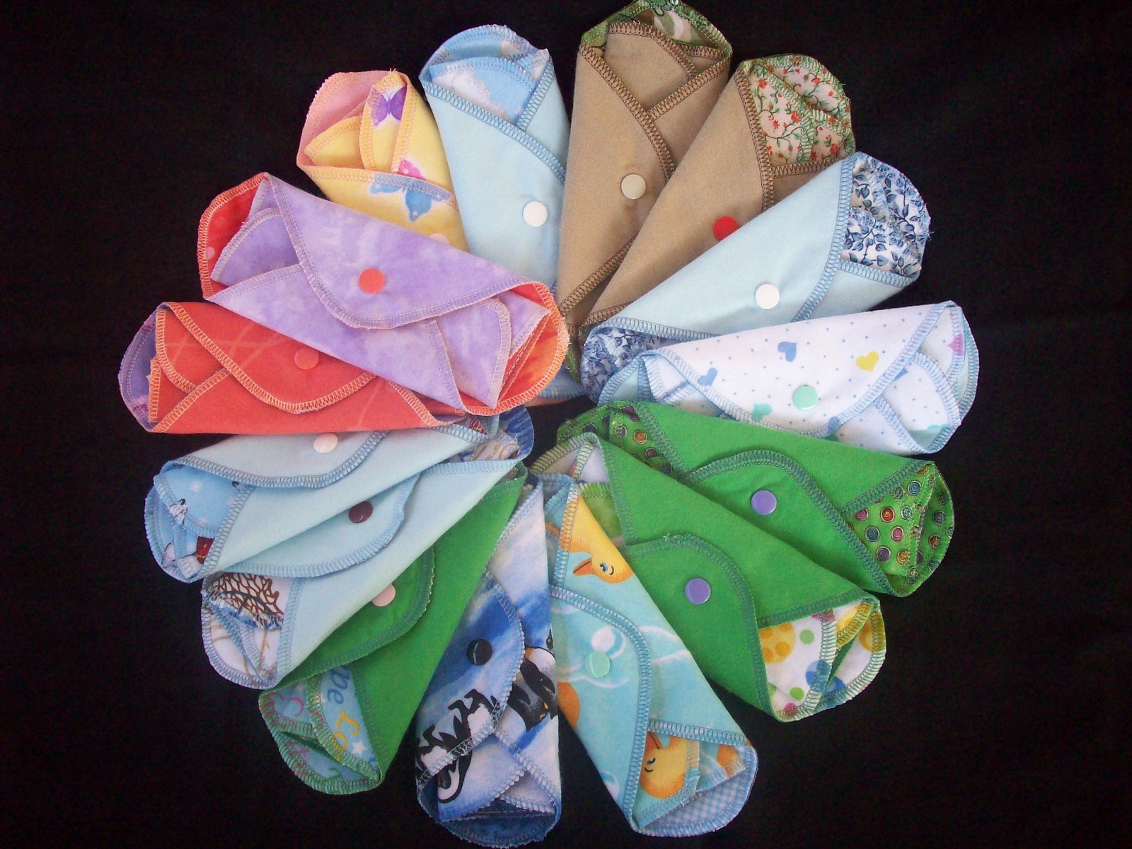 Set of 9 MamaBear LadyWear Quick-Dry cloth menstrual pads: Heavy, Medium & Light