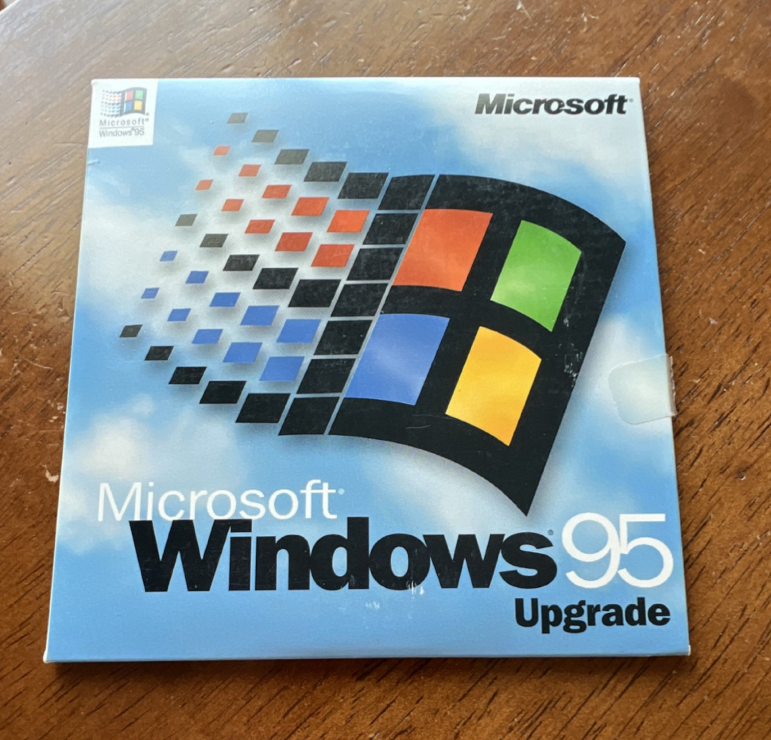 Microsoft Windows 95 Upgrade CD English Operating System w/Sleeve & Key