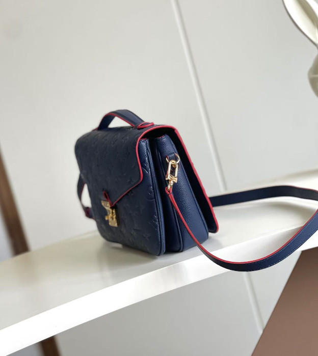 LVBeaute Pochette Metis MM Monogram Empreinte Marine Rouge Used BAG