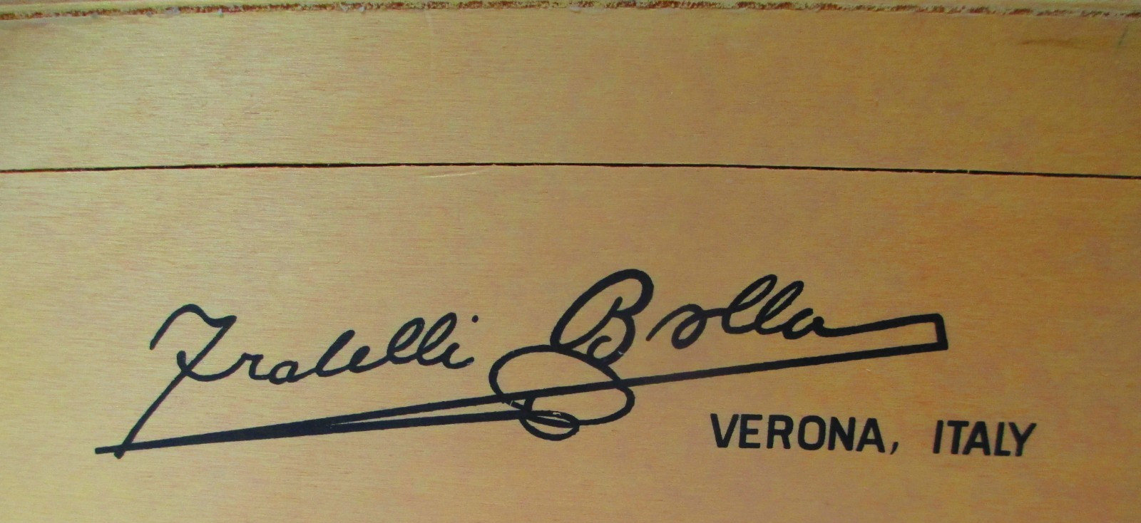 Bolla Gift Selection Wine Box - late 20th Century Empty Rope Handles