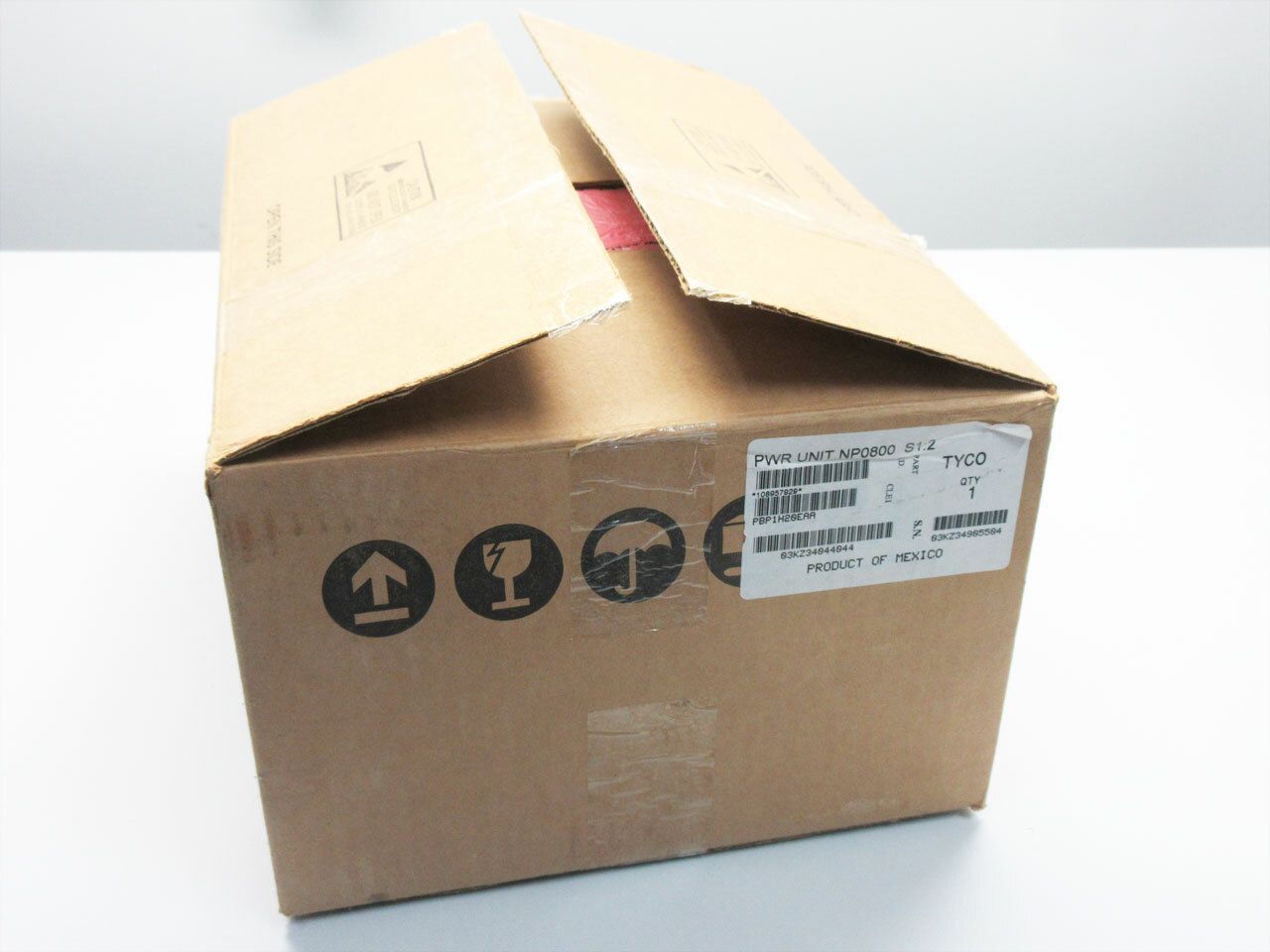 TYCO NP0800 DC POWER SUPPLY - BROKEN PLASTIC HANDLE