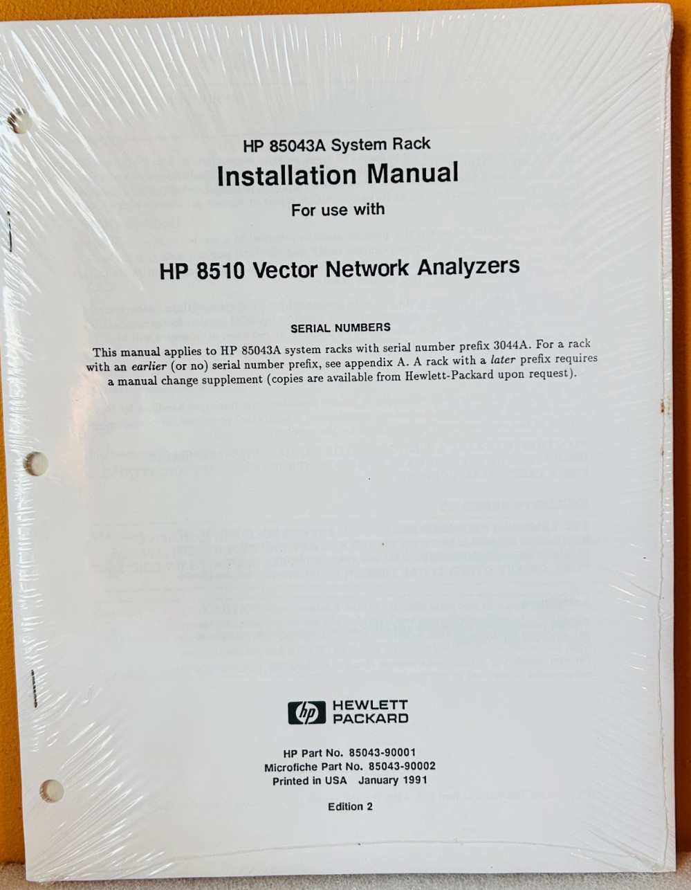 HP 85043-90001 1991 HP 85043A System Rack Installation Manual.