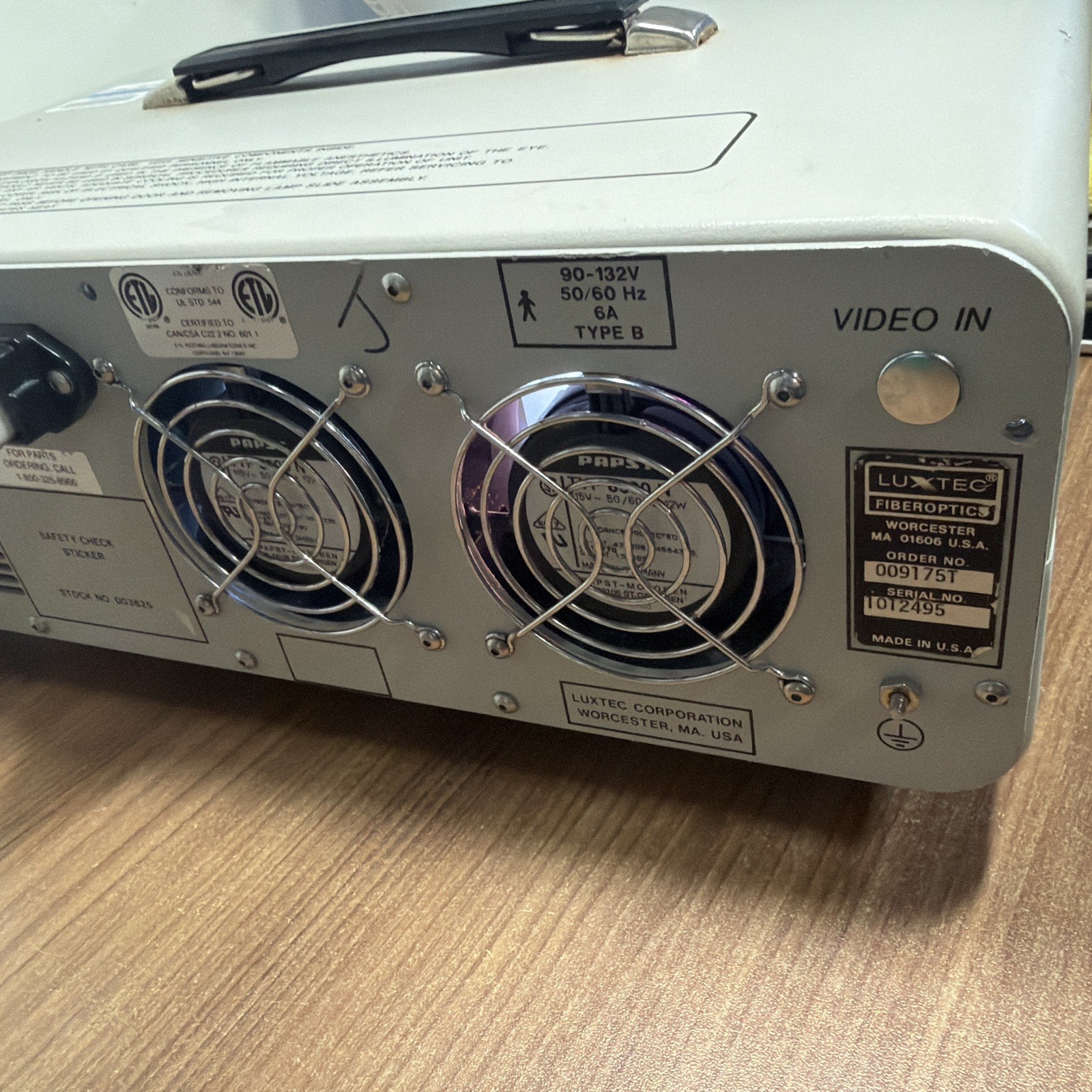Luxtex 9175 Series 9000 Model Light Source with Power Cord