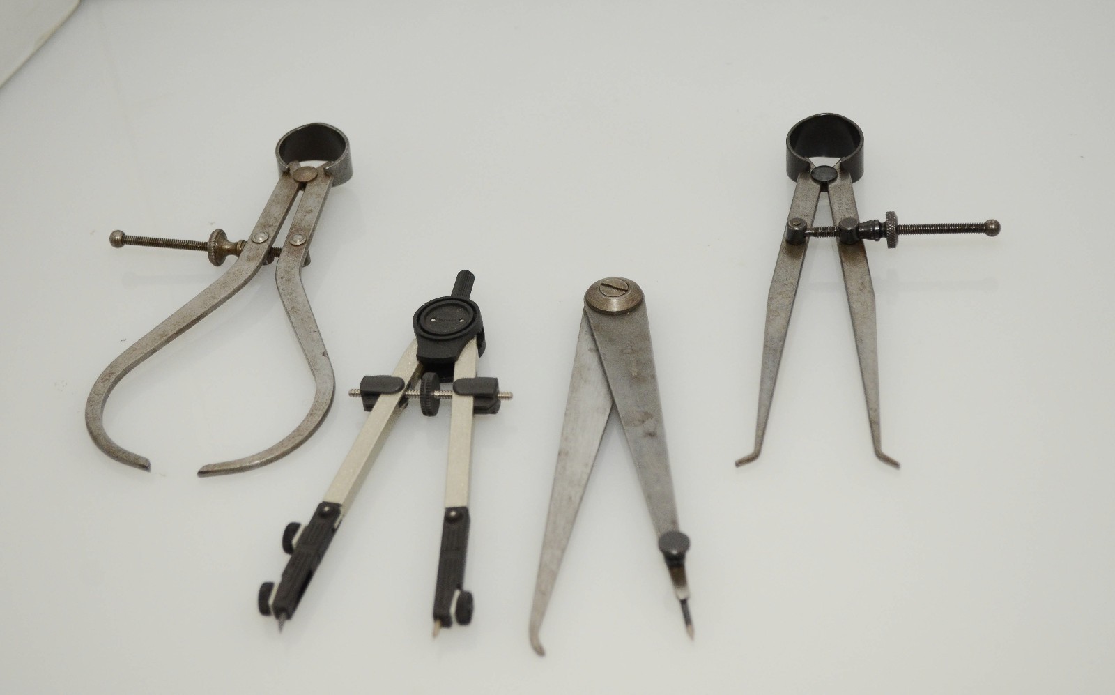 4pc Vintage -Tool’s Spring Caliper Divider Set & Compass