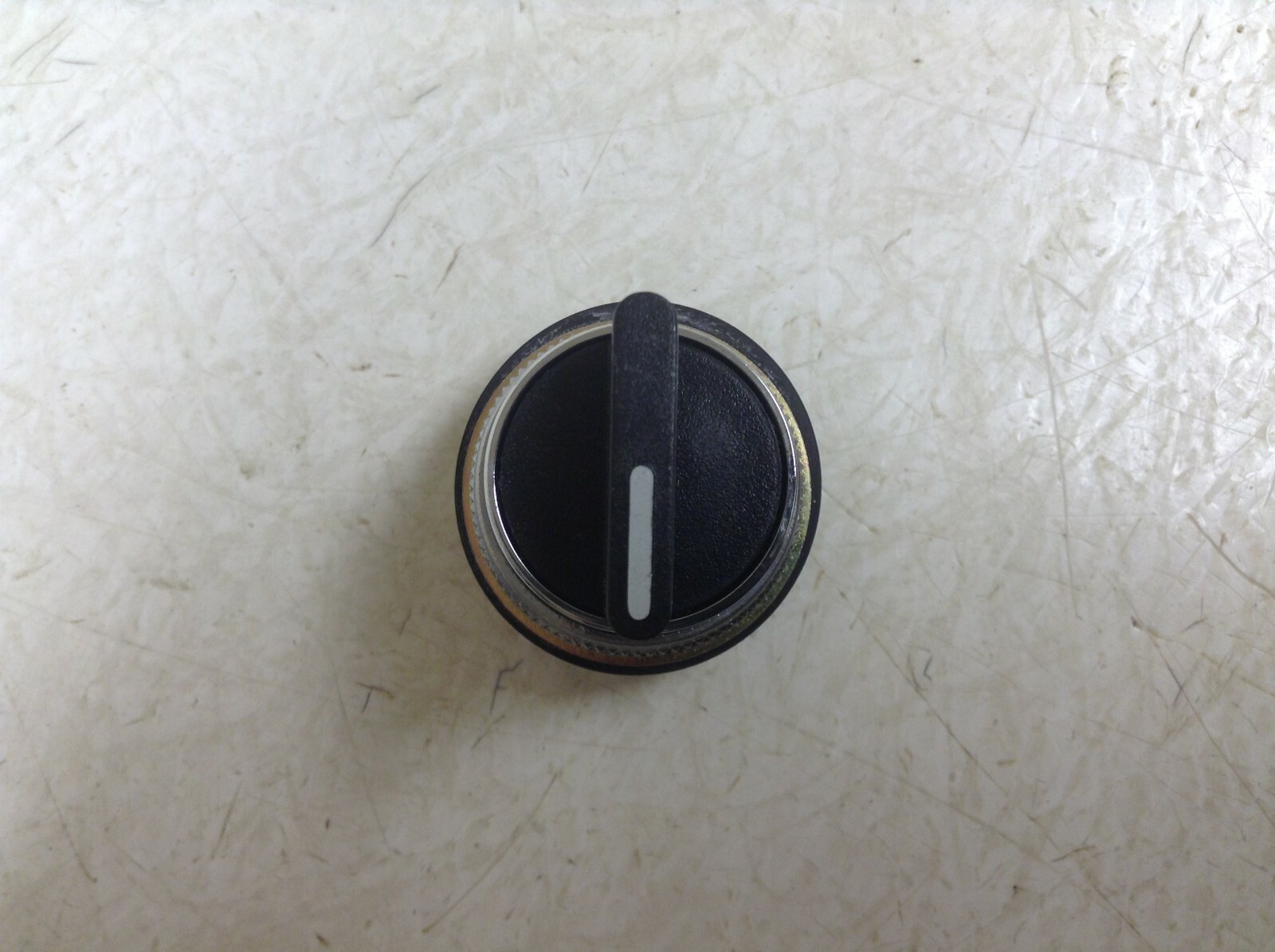 AEG 30 3 Position Momentary Selector Switch (TBI)