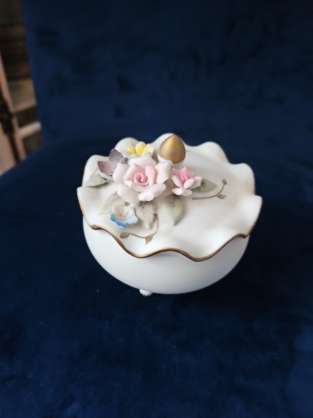 Lefton Floral Trinket Box Round 3.5" Diameter