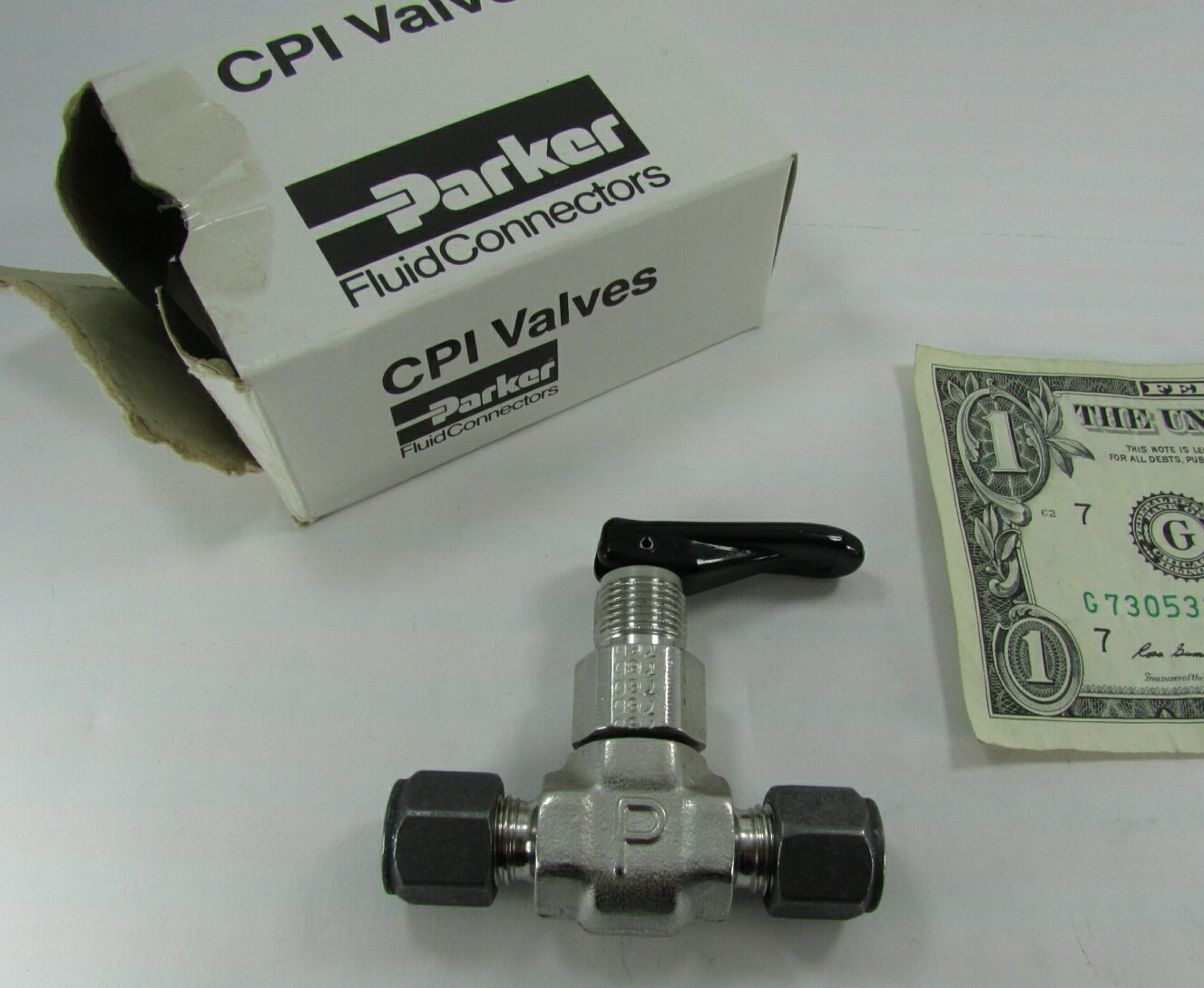 New Parker CPI Toggle Valves 316 Stainless 1/4" OD Tube Compression, 4Z-V4LQ-SSP