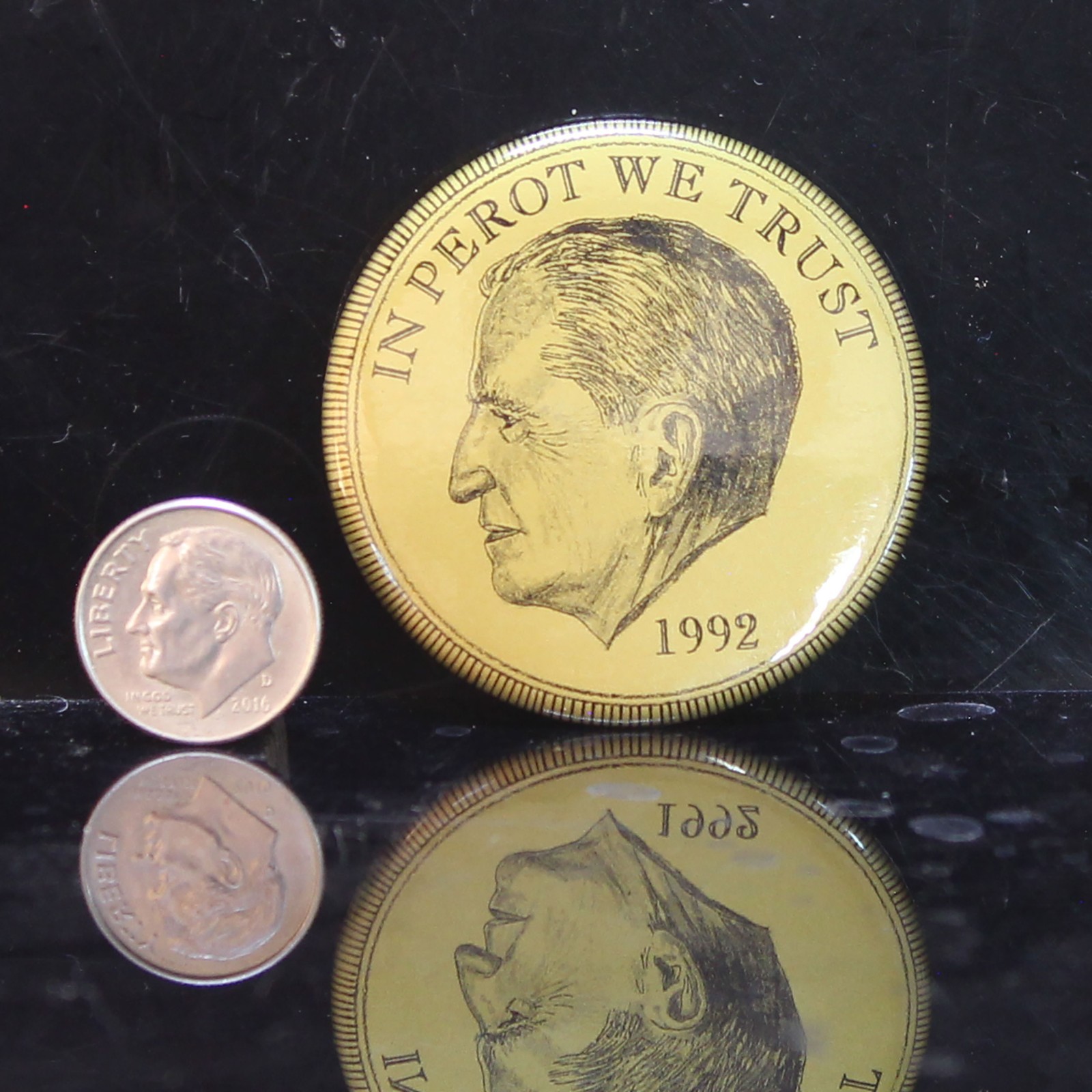 "IN PEROT WE TRUST 1992" Campaign Button Pin 2.25 Inch Original