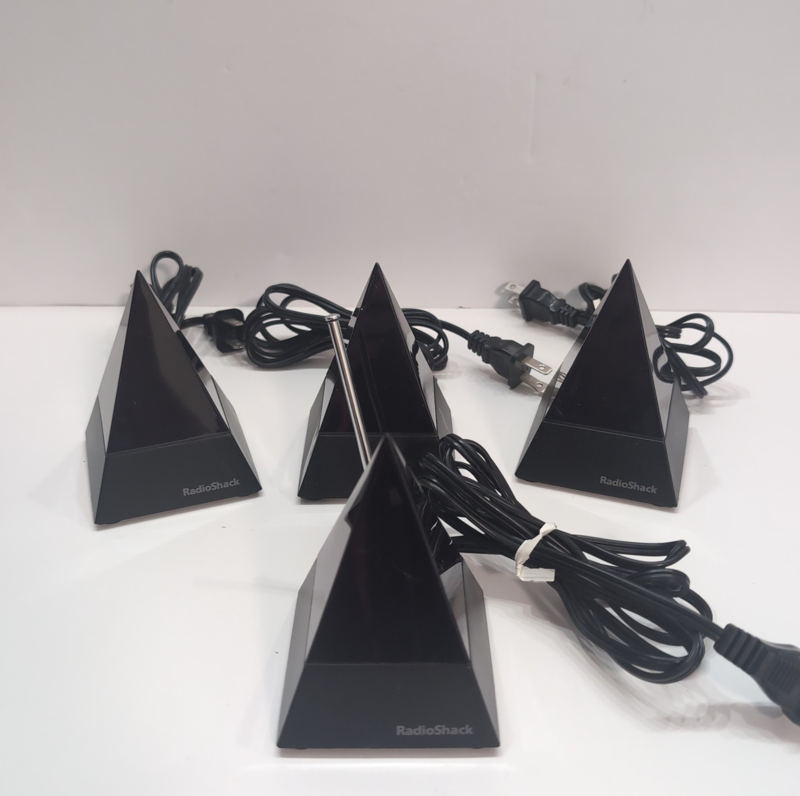 RadioShack Wireless Remote Control Extender 15-1959R & 3x15-1959T Pyramid (4)