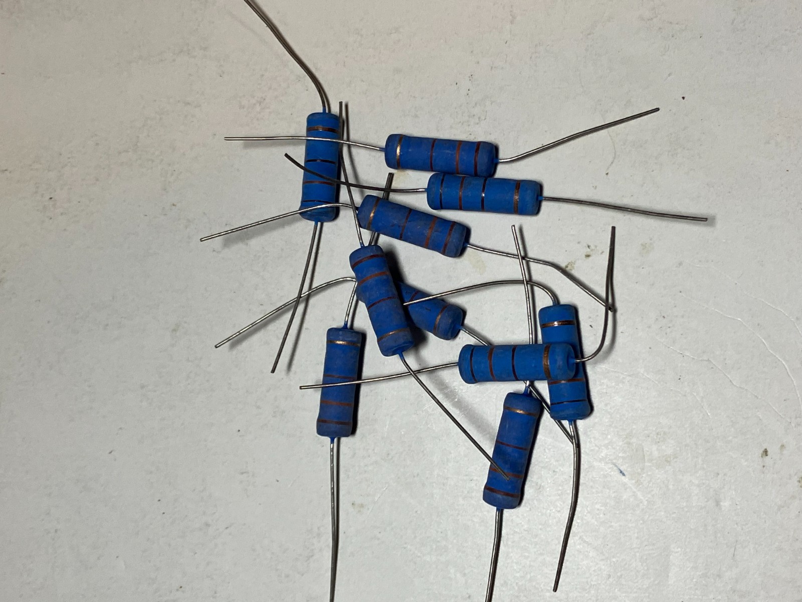 Lot of 10 Xicon 5W Metal Oxide Resistors NEW 130ohms 5% Tolerance (286-130-RC)