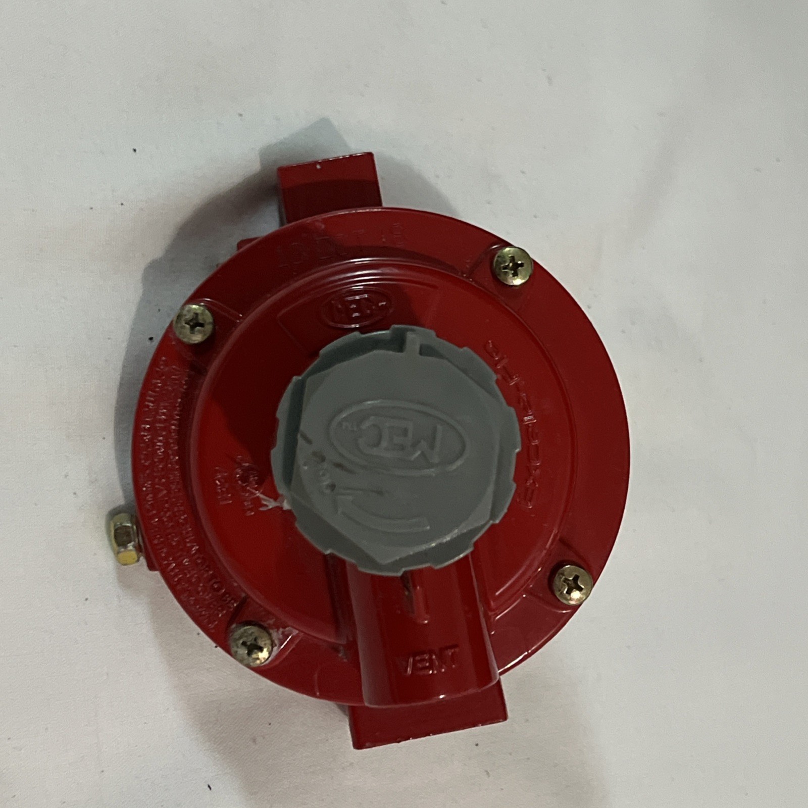 Marshall 1122H-AAJ First Stage Propane LP Regulator 10PSI Output 1/4" x 1/2"