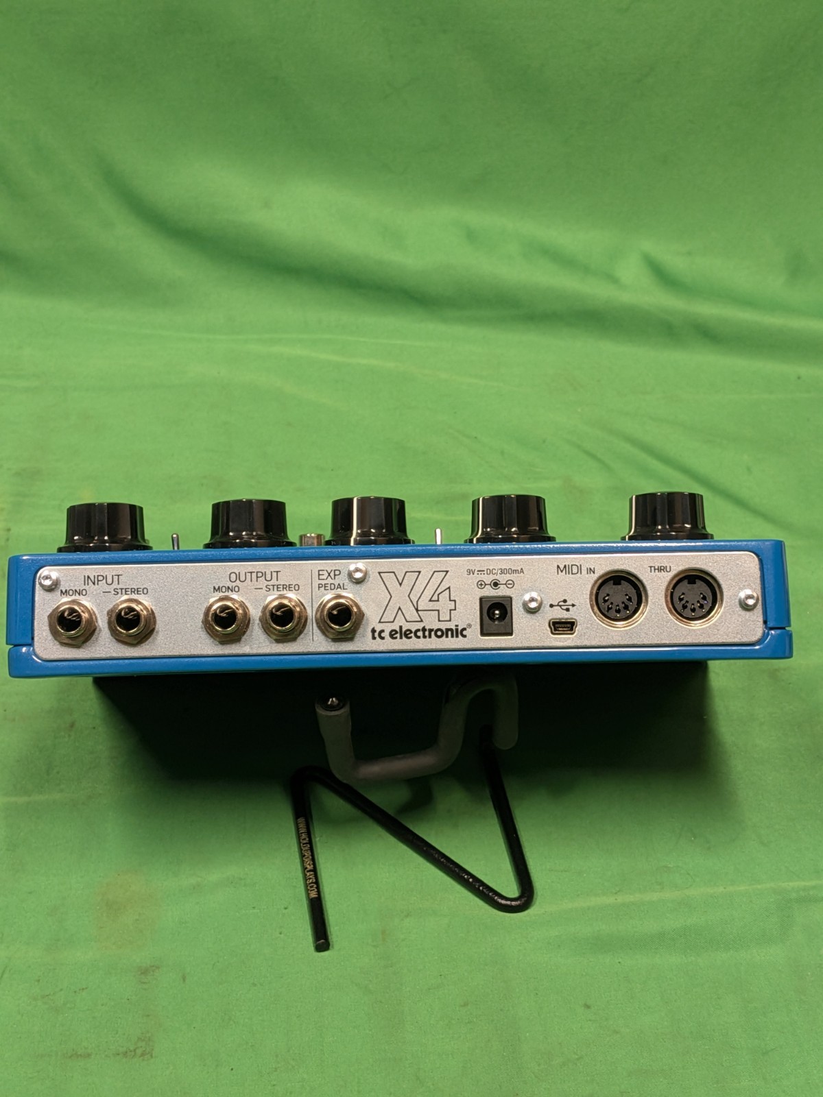 TC Electronic Flashback X4 Looper Guitar Effect Pedal