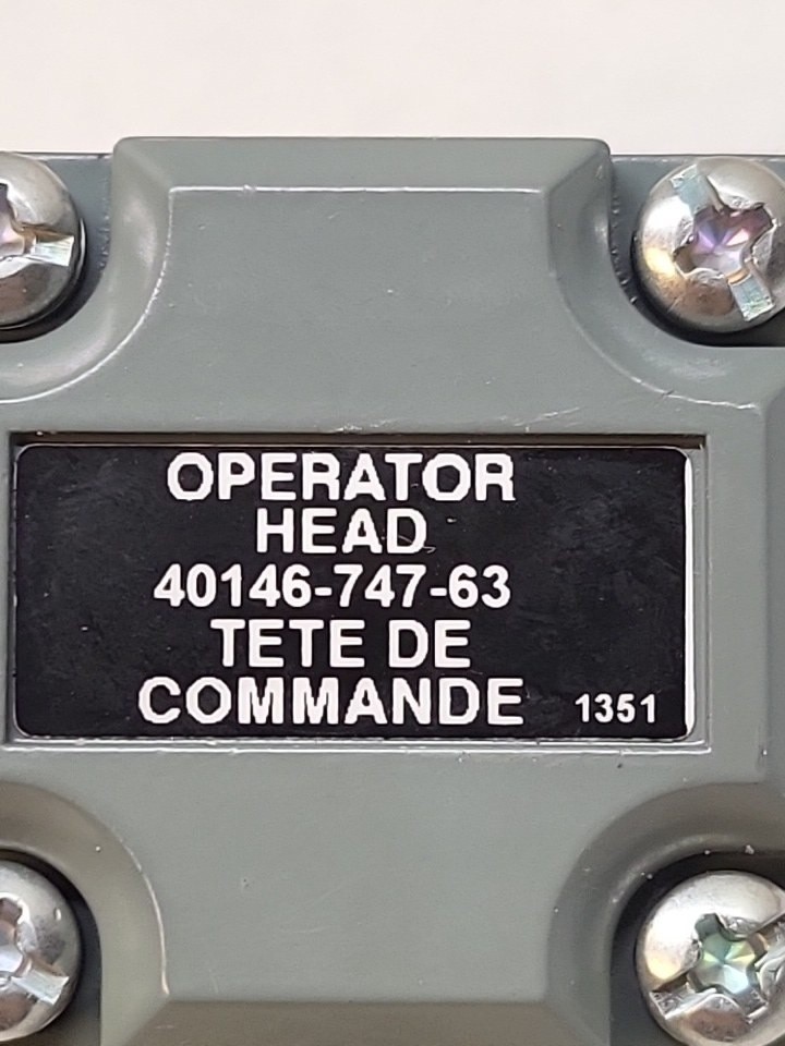 NEW ALLEN BRADLEY 40146-747-63 OPERATOR HEAD