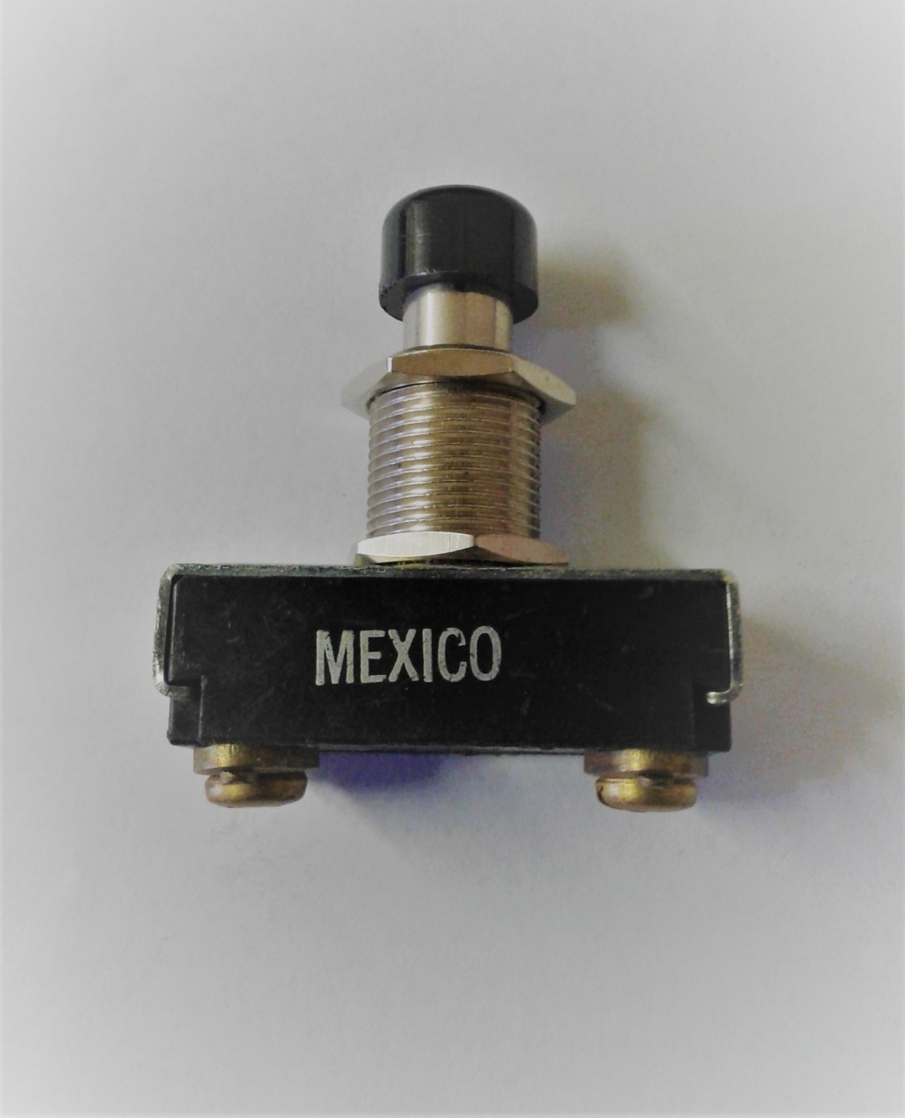 OEM Carling 170-CBL Miniature PushButton Switch SPST-NC 15 Amp, 125Vac