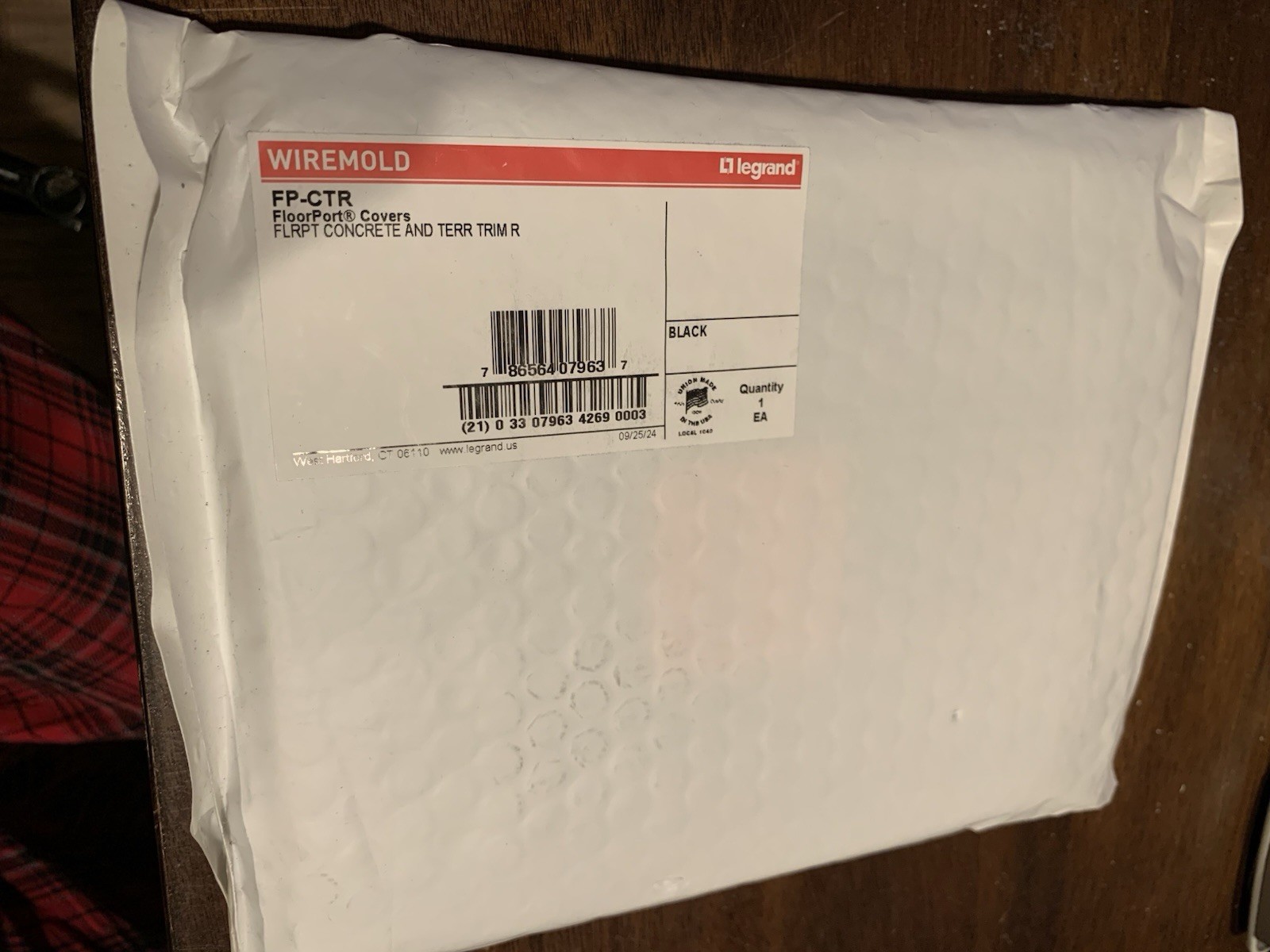 New! Wiremold Legrand FP-CTR FloorPort Cover Trim Ring (2 Covers)