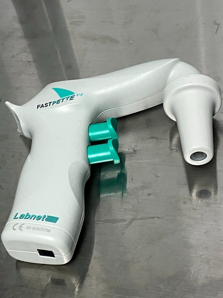 Used Labnet FastPette V2 Pipette Controller with bench stand, tested, clean