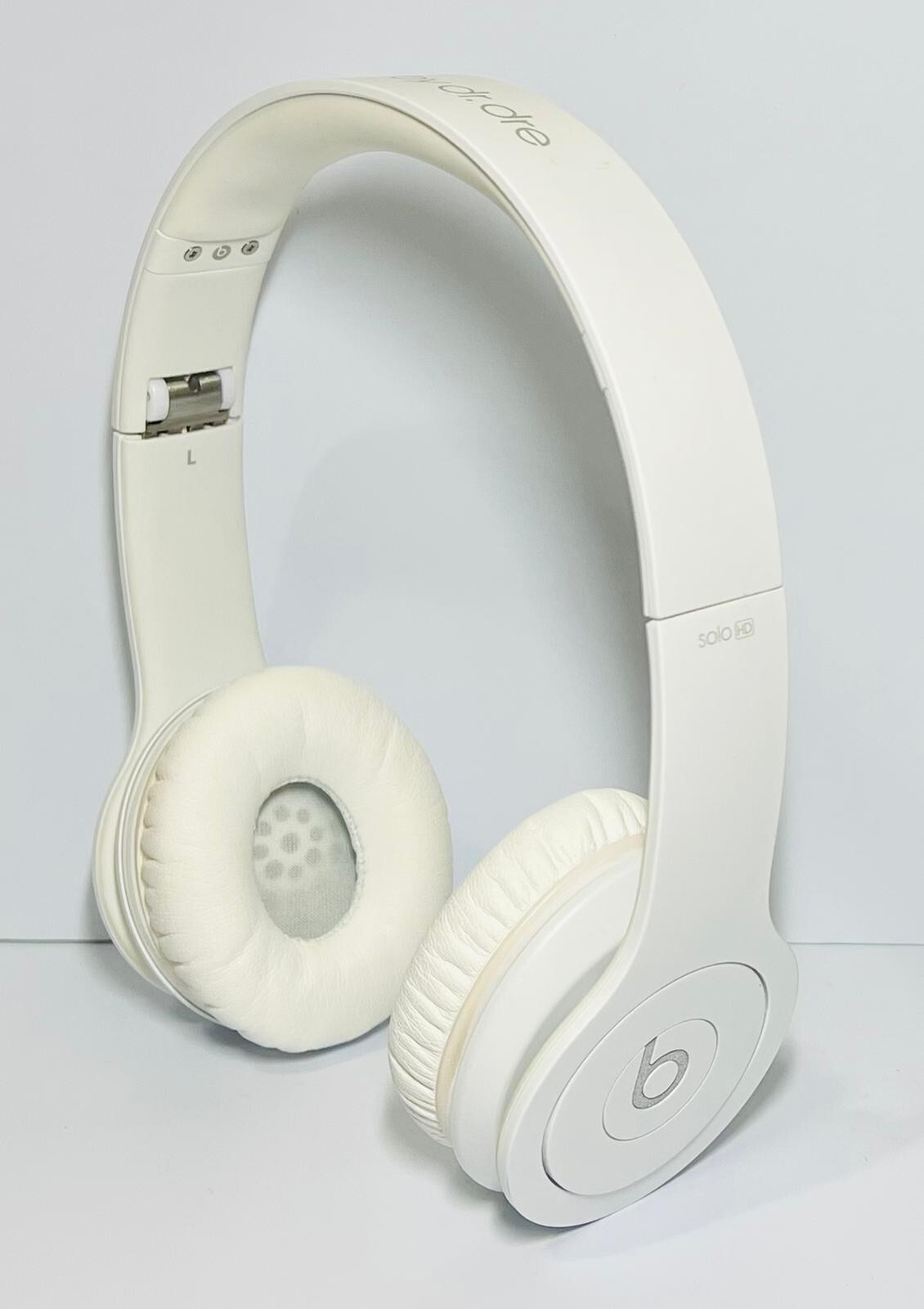 Beats Solo HD Wired On-Ear Headphones White  Tested Work Fast Ship USA