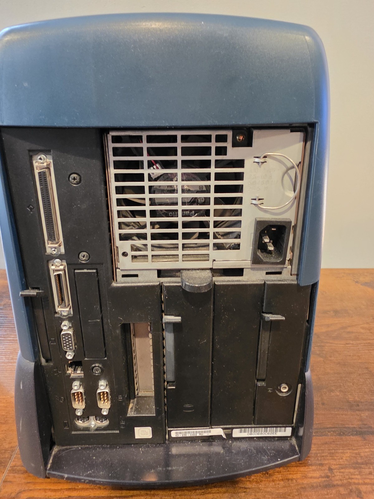 SGI Silicon Graphics O2 Workstation R5000 200MHz 128MB