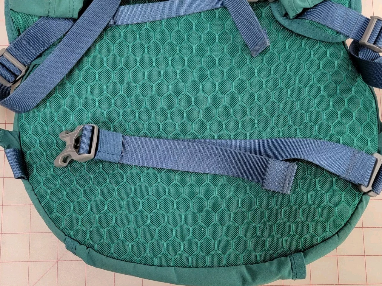 Nathan Unisex Crossover 10 Liter Hydration Pack One Size