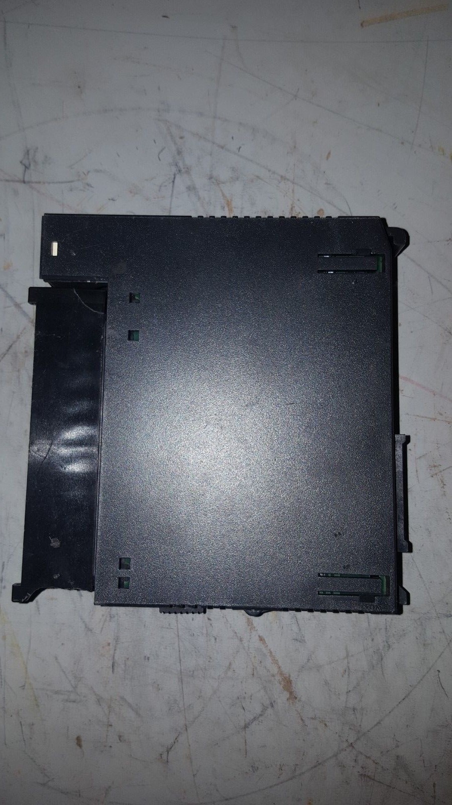 GE Fanuc Input Module, 120VAC, 16PT, IC693MDL24OC