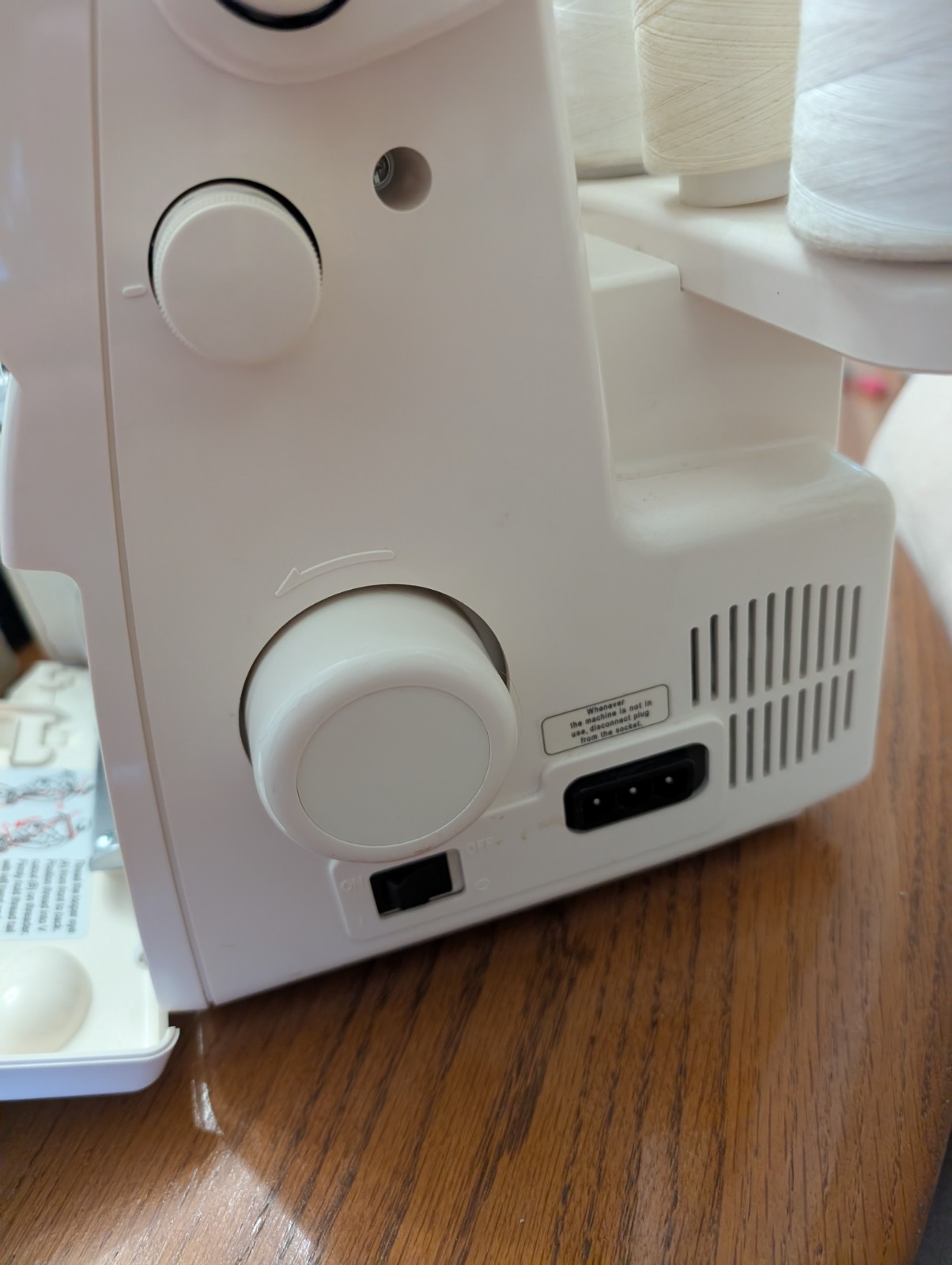 Singer QuantumLock 14T967DC 5-Thread Overlock Sewing Machine