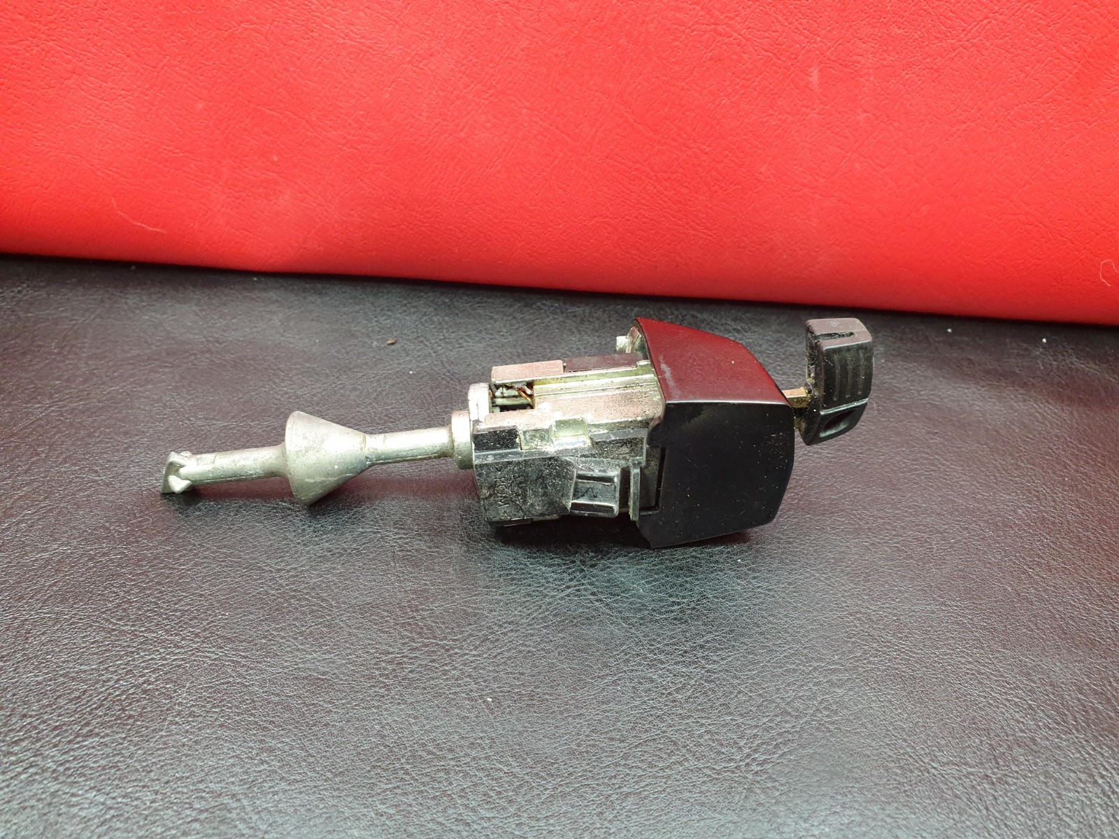 BMW 1 Series E81 E82 E87 E88 Door Lock Barrel and Key