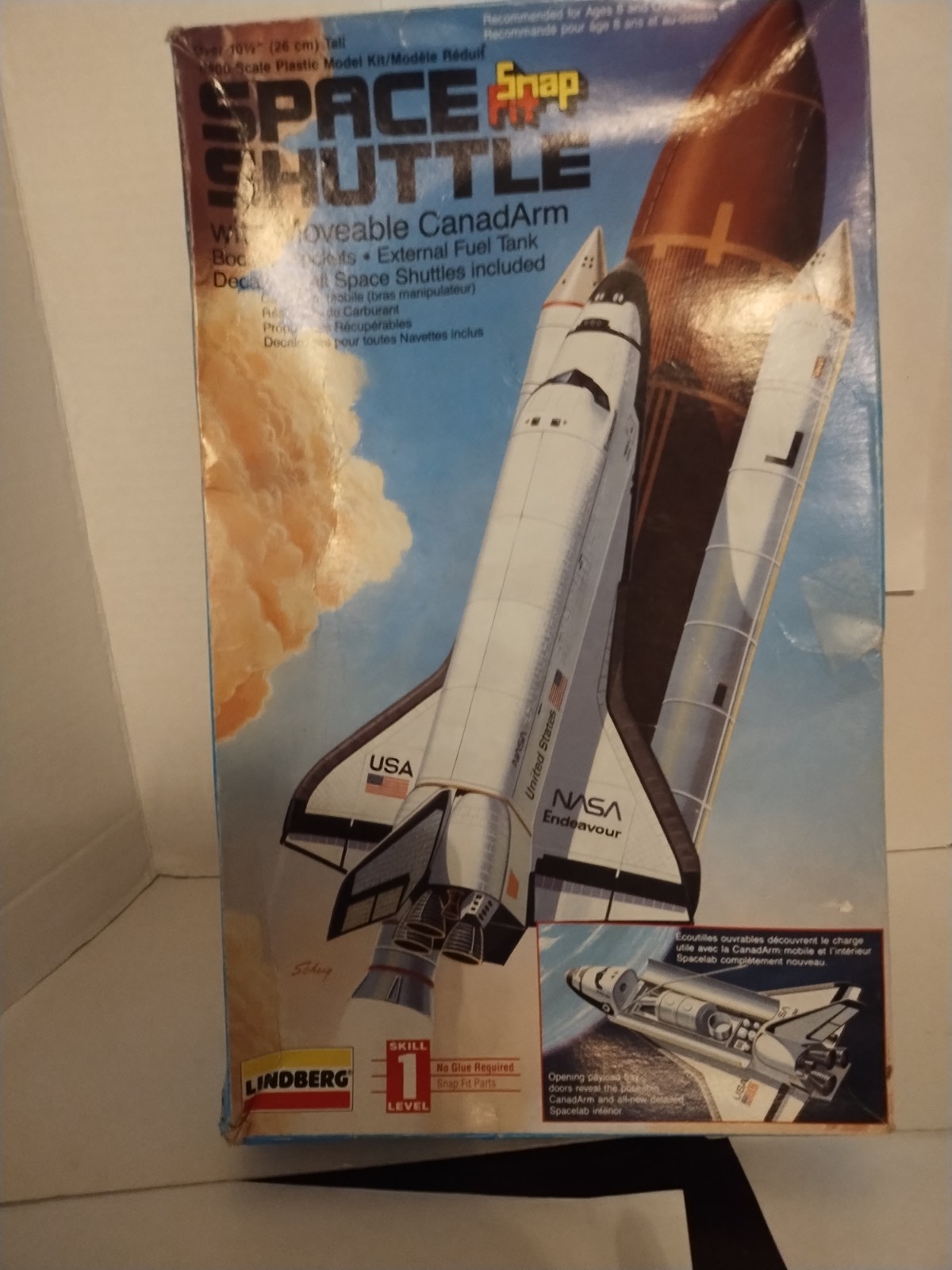 1995 Lindberg Snap Fit Space Shuttle Model Complete But Opened