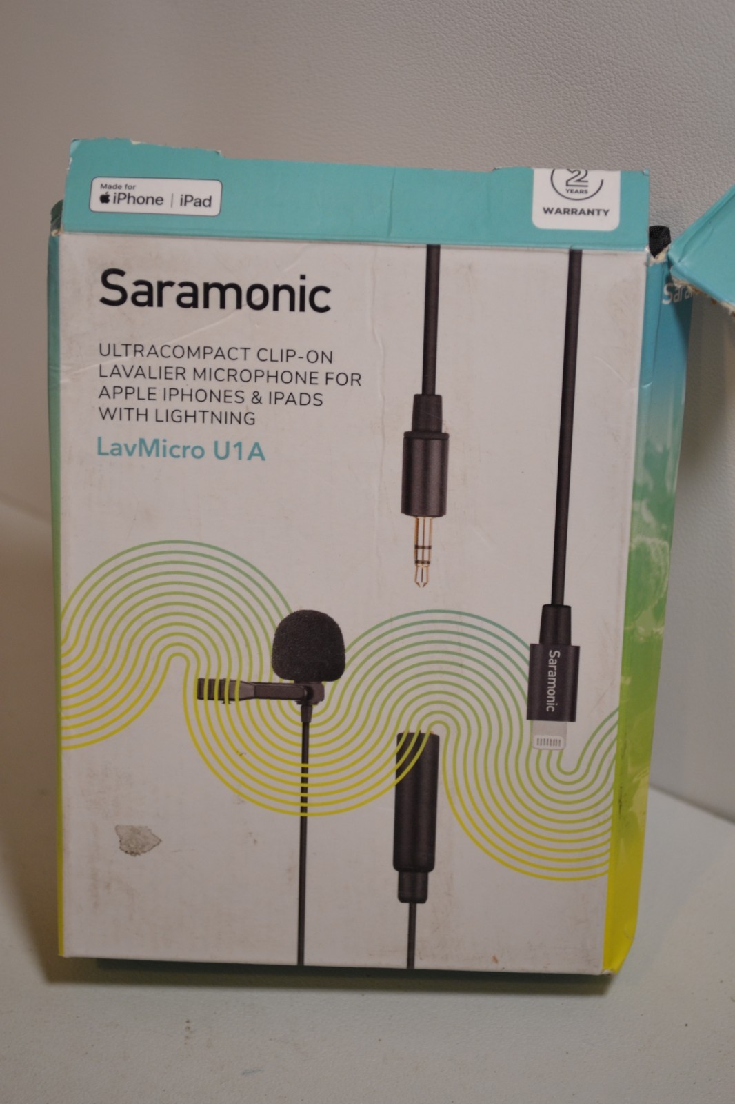 Saramonic LavMicro U1A Ultracompact Clip-on Lavalier Microphone