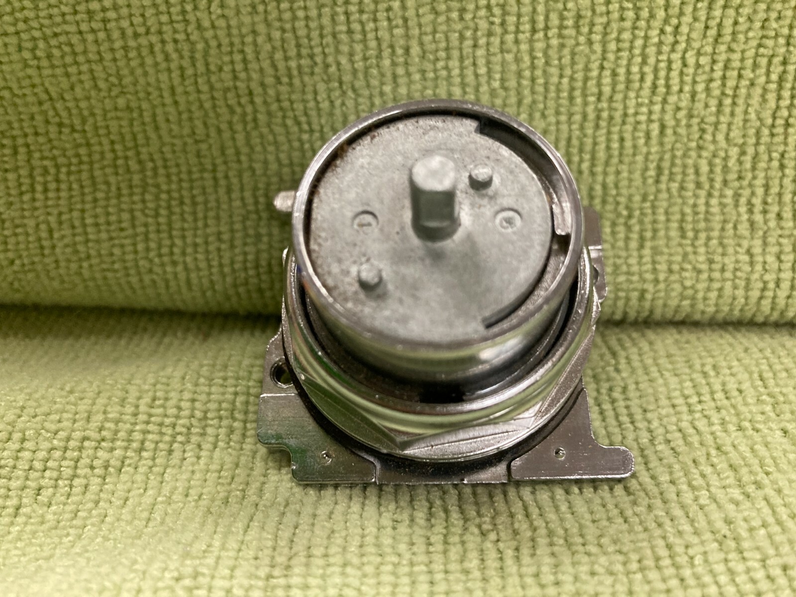 Cutler Hammer 10250T4043 3 Position Heavy-Duty Selector Switch Operator