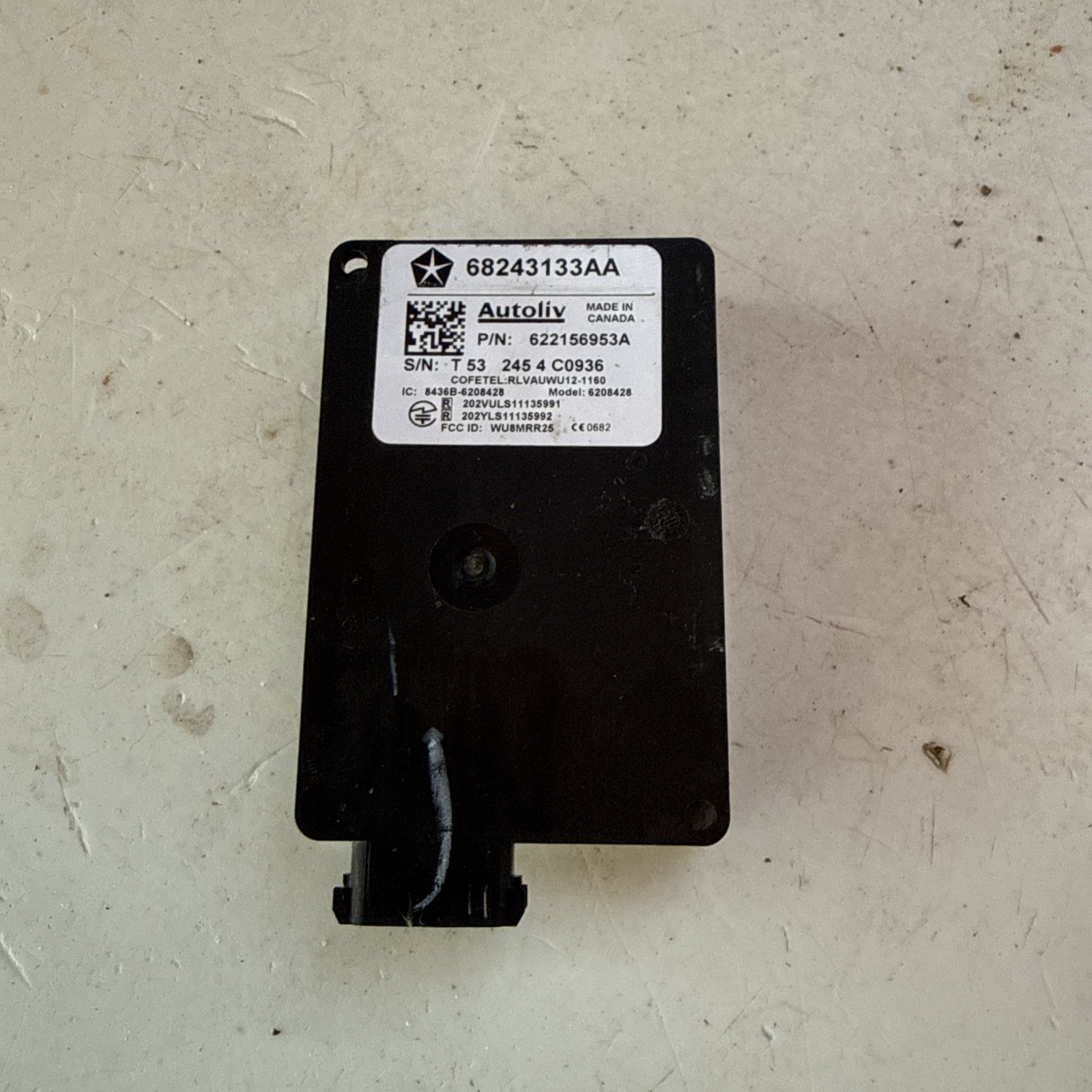 2015 2016 2017 Chrysler 200 Right or Left Blind Spot Module OEM 68243133AA *