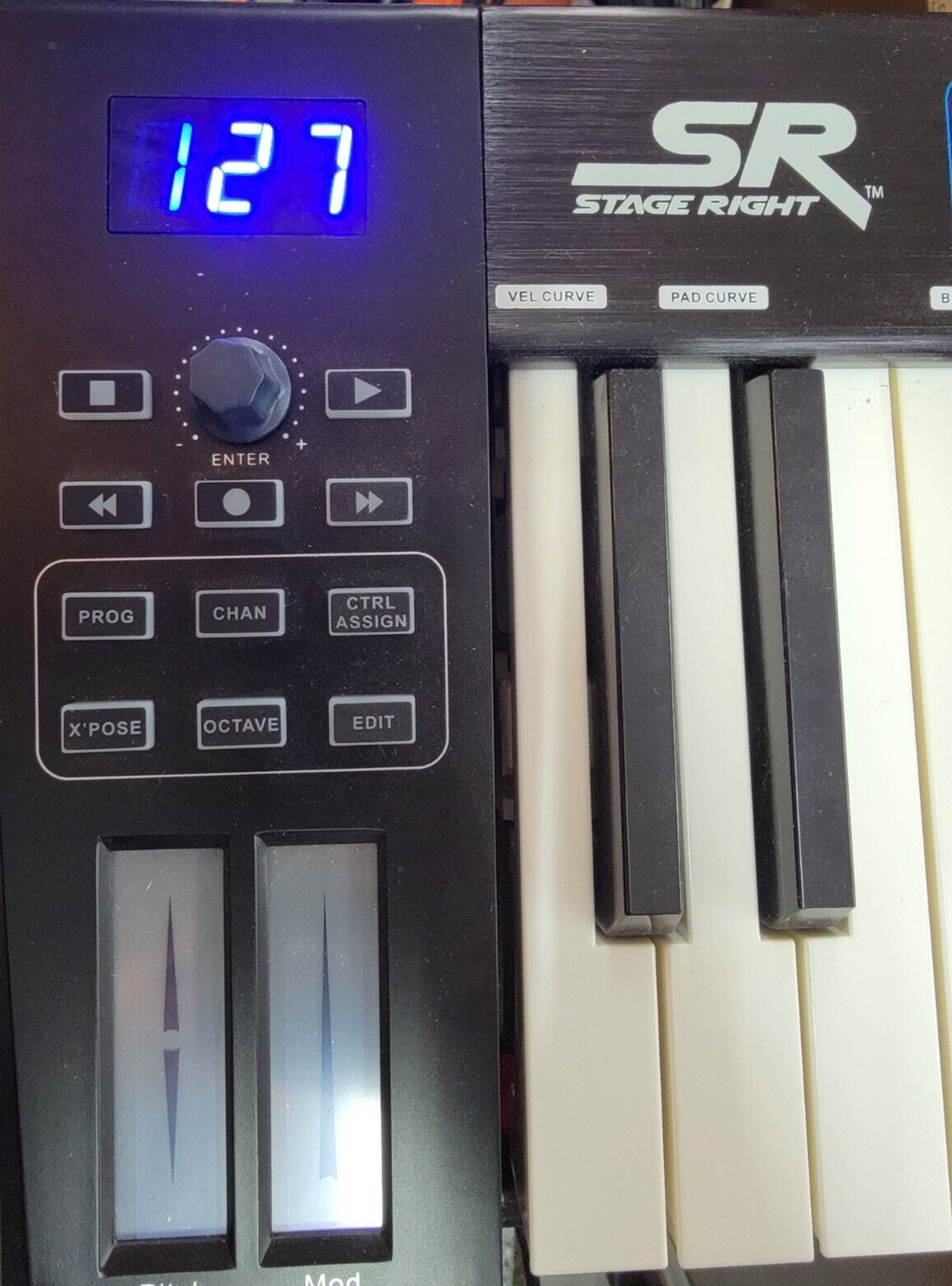 Monoprice SRK37 37-Key USB MIDI Keyboard Controller Stage Right Series