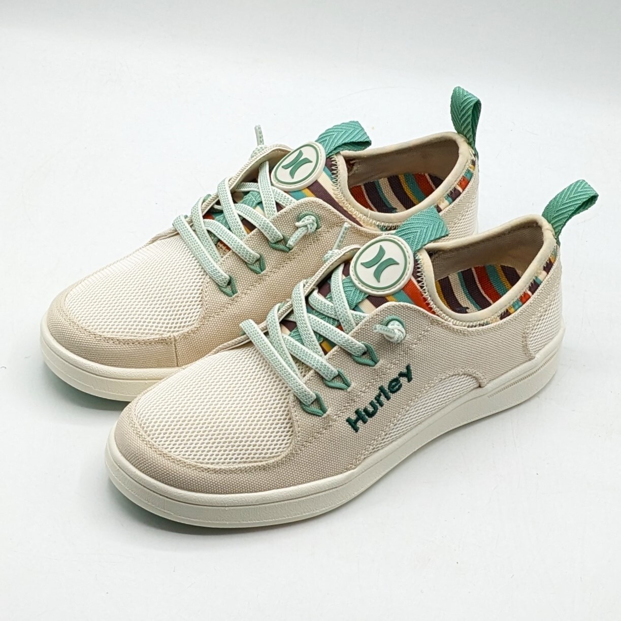 Hurley “Castaic” Women’s Colorful & Functional Casual Fashion Sneaker Beige NEW