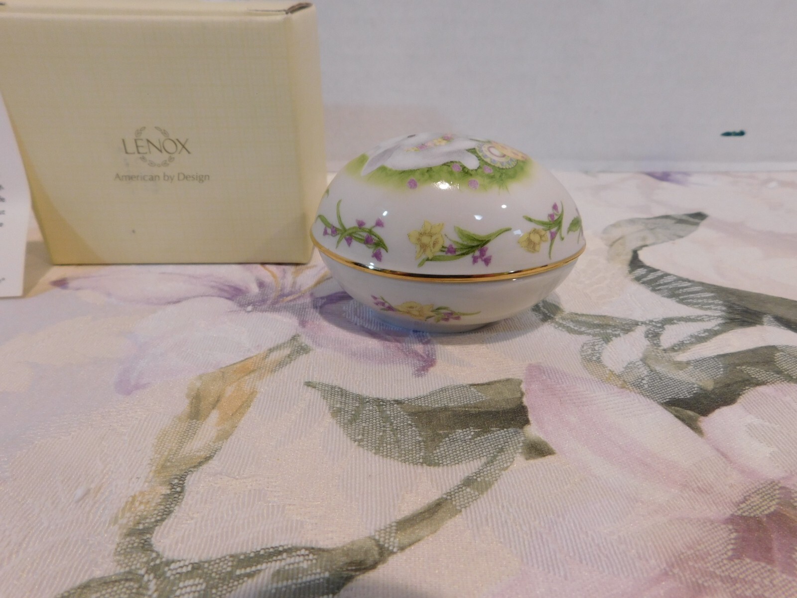 LENOX Spring Visitor Egg Box NIB #2