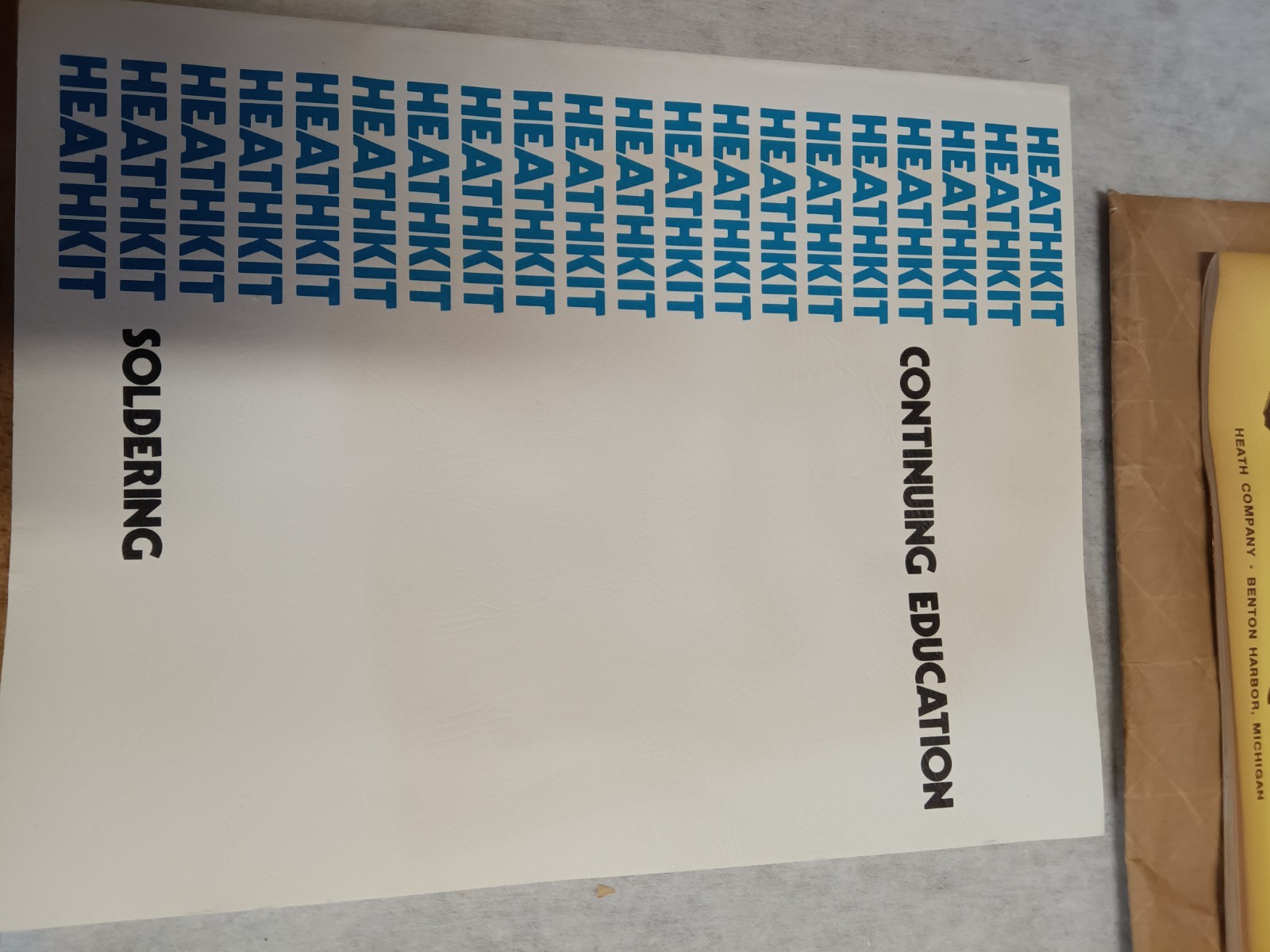 HEATHKIT ELECTRONIC DESIGN EXPERIMENTER MODEL ET-3100B With Box & Manual
