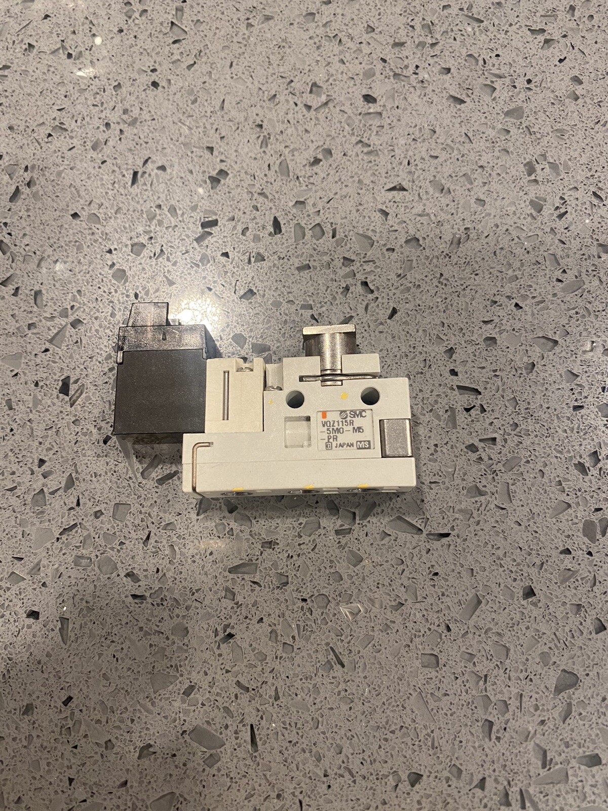 New SMC VQ2115R w/ warranty Free Shipping