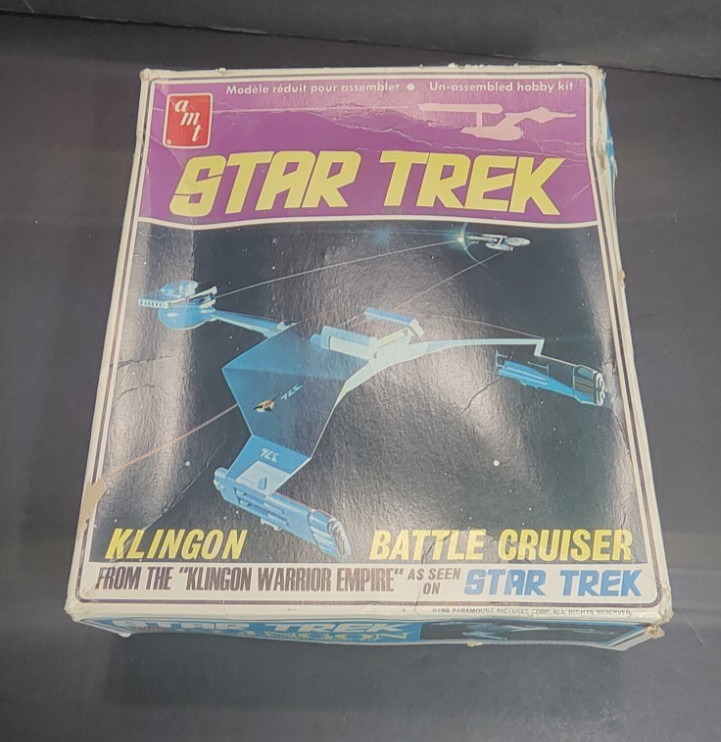 Star Trek: Klingon Battle Cruiser: Model Kit: AMT: S952: 1968 Open Unbuilt