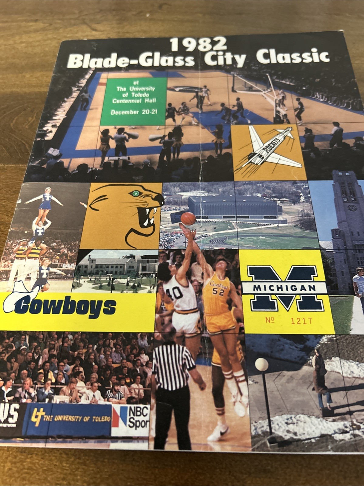 1977 And 1982 Blade Glass City Classic Program