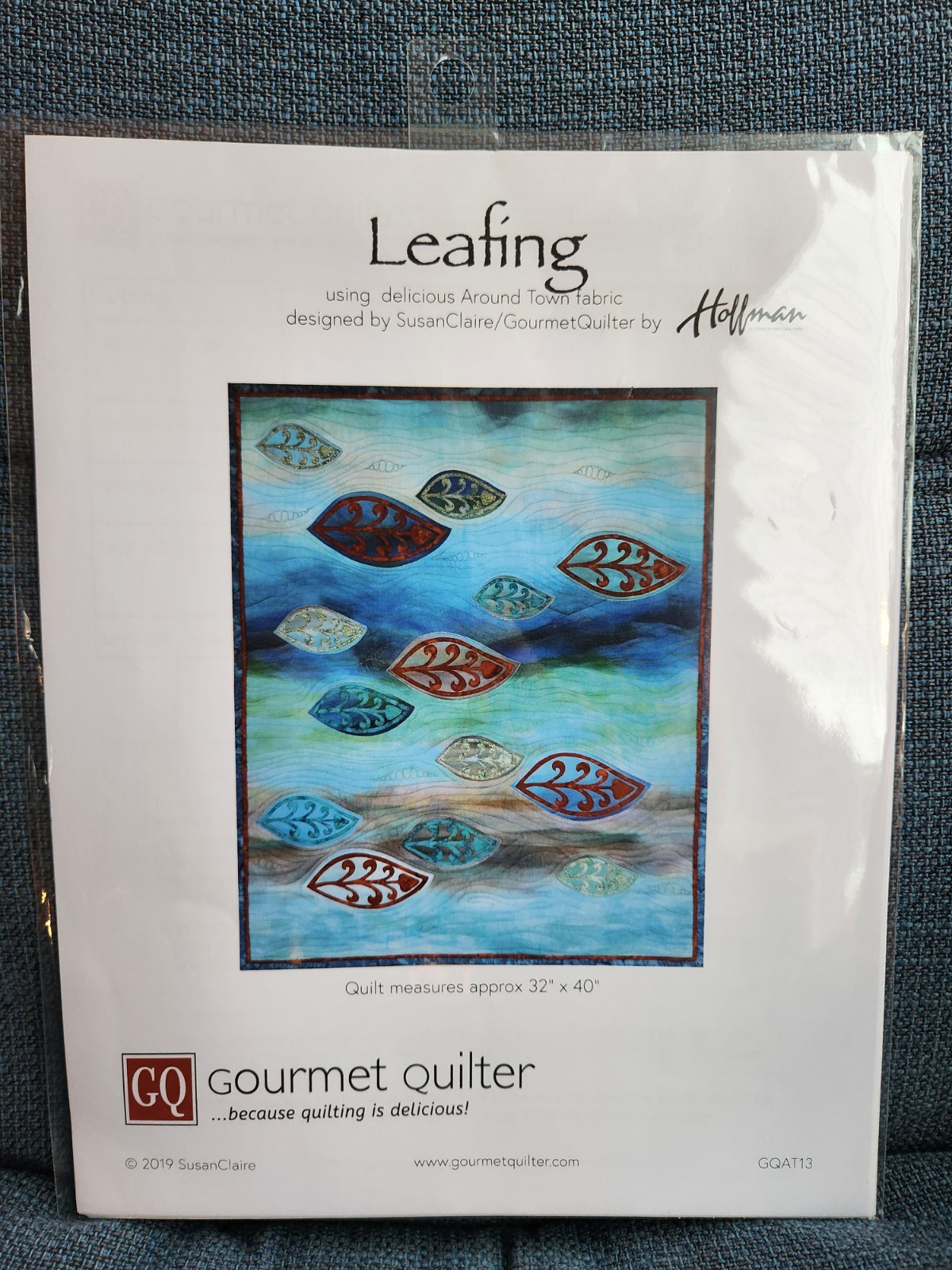 Leafing Quilt Pattern Gourmet Quilter Hoffman Susan Claire makes 32” x 40” quilt
